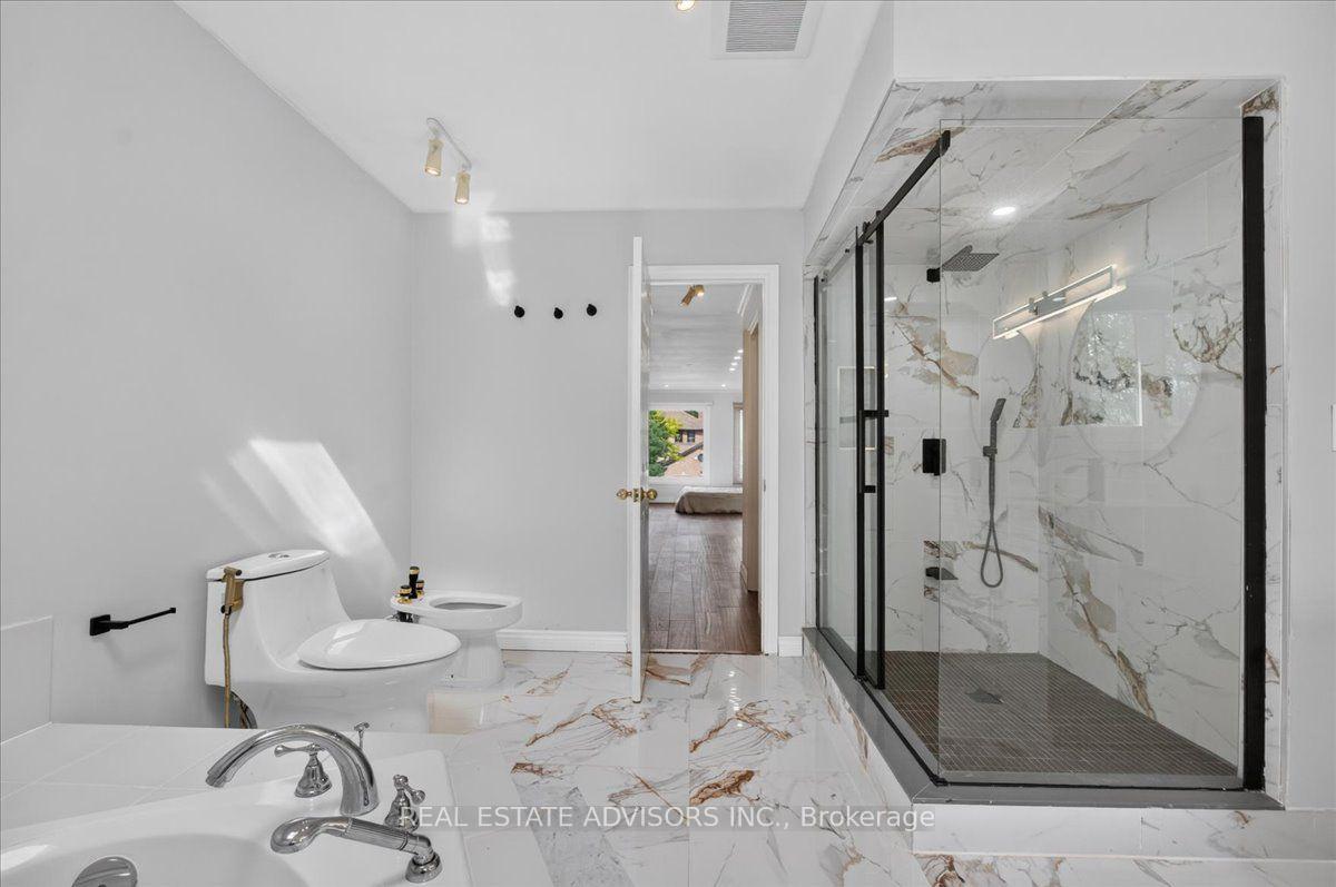 Photo 33 of 1 Bronte Road, Markham, Thornlea — HOMEH