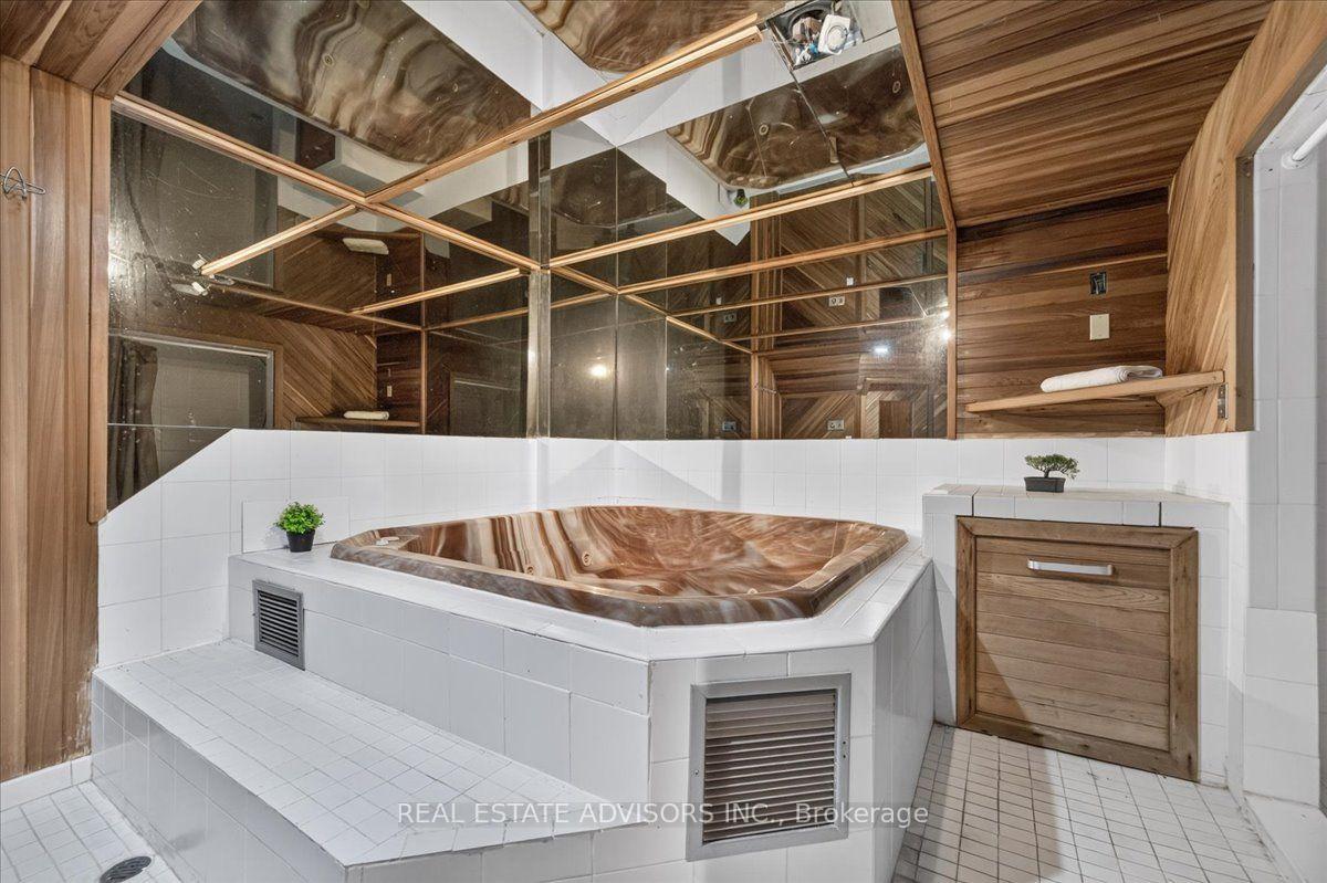 Photo 38 of 1 Bronte Road, Markham, Thornlea — HOMEH