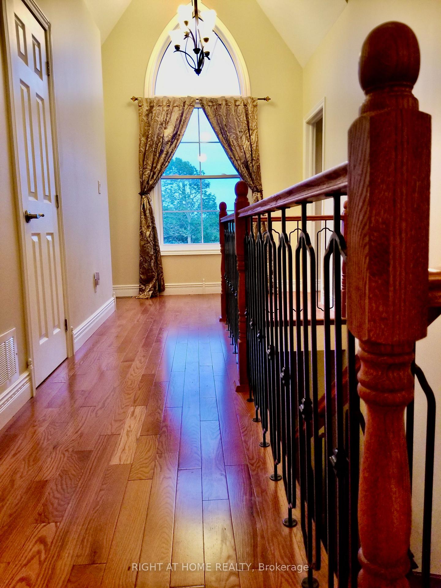 Photo 14 of 376 Sandford Road, Uxbridge, Rural Uxbridge — HOMEH