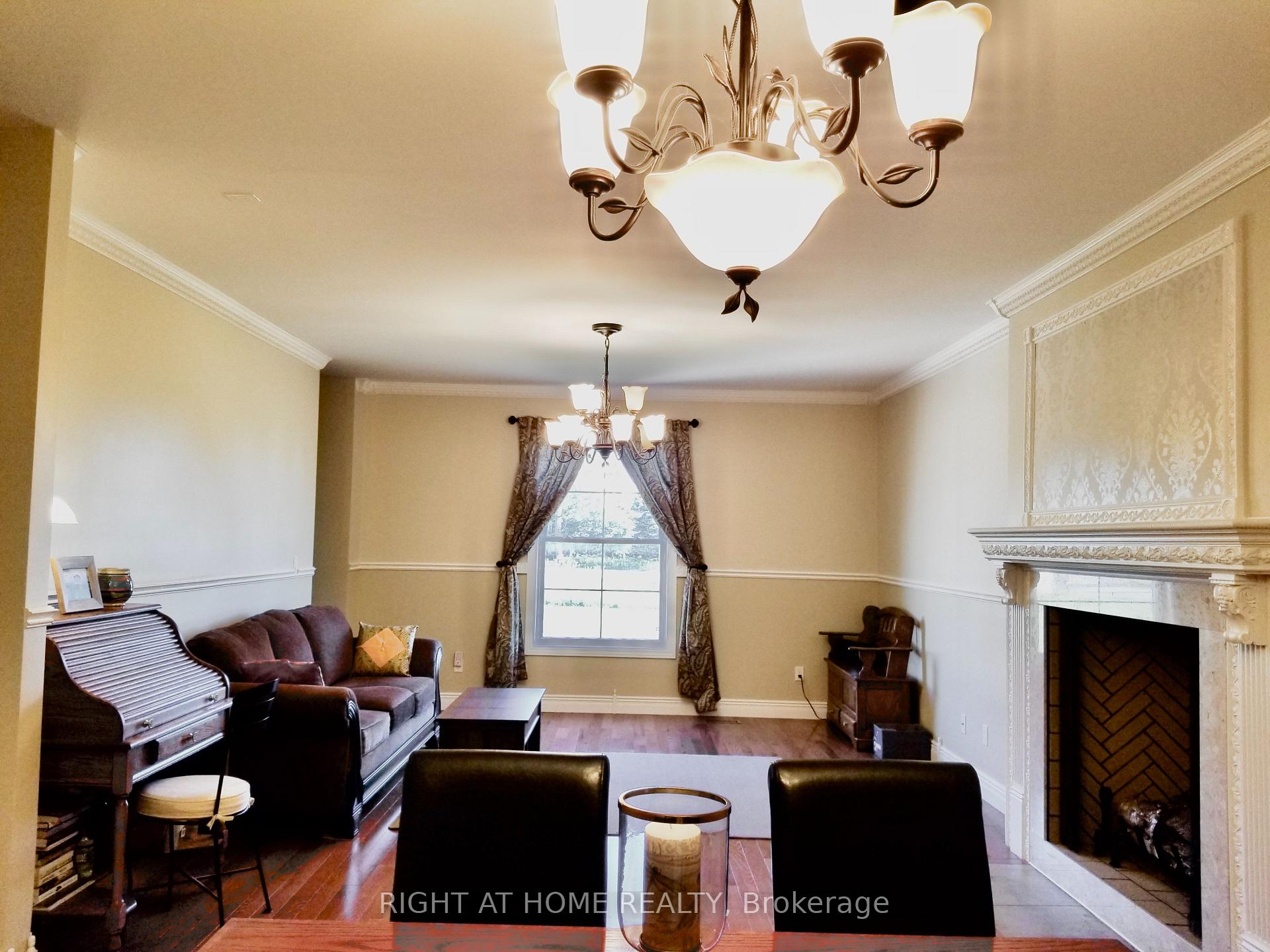 Photo 17 of 376 Sandford Road, Uxbridge, Rural Uxbridge — HOMEH