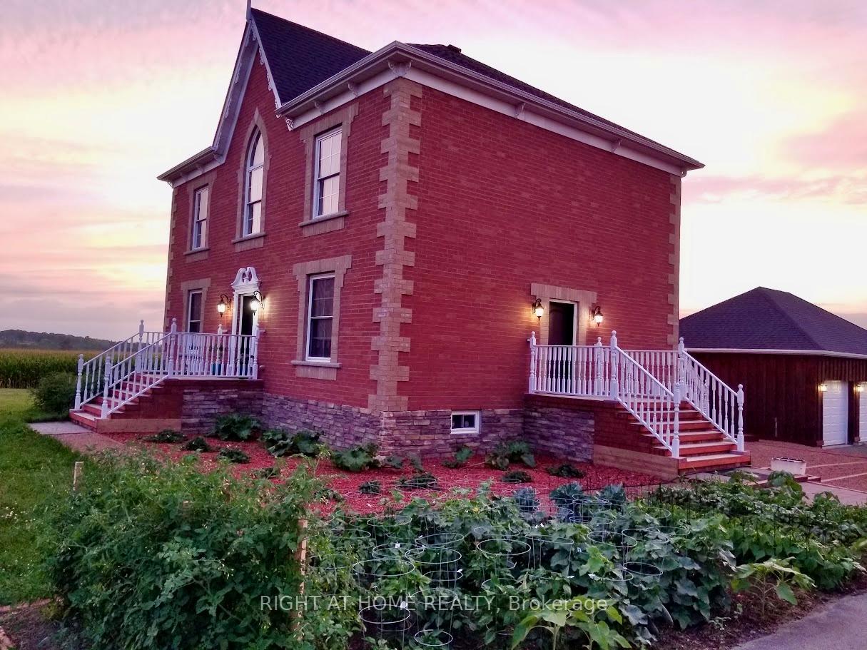 Photo 26 of 376 Sandford Road, Uxbridge, Rural Uxbridge — HOMEH