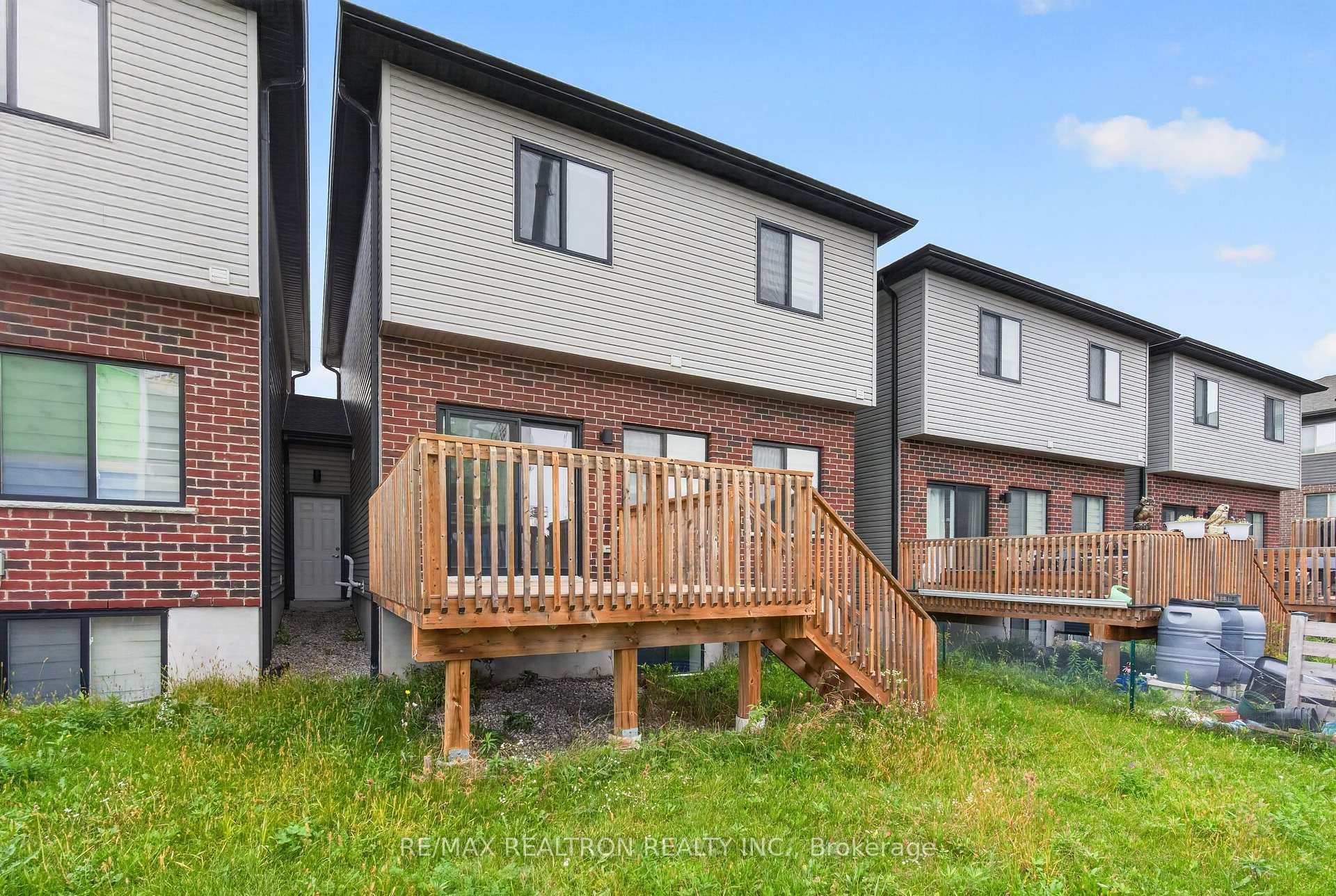 Photo 48 of 401 Woolwich Street, Waterloo, Kiwanis Park — HOMEH