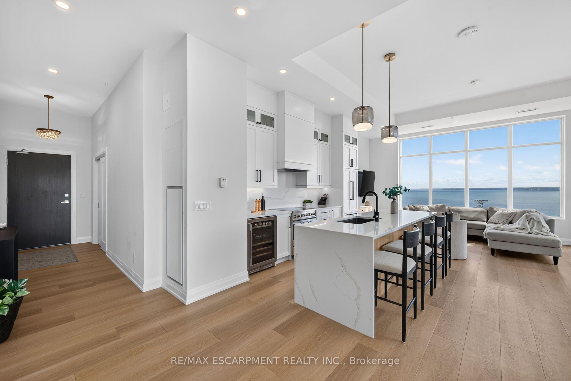 Photo 13 of Unit 2105, 500 Brock Avenue, Burlington, Brant — HOMEH