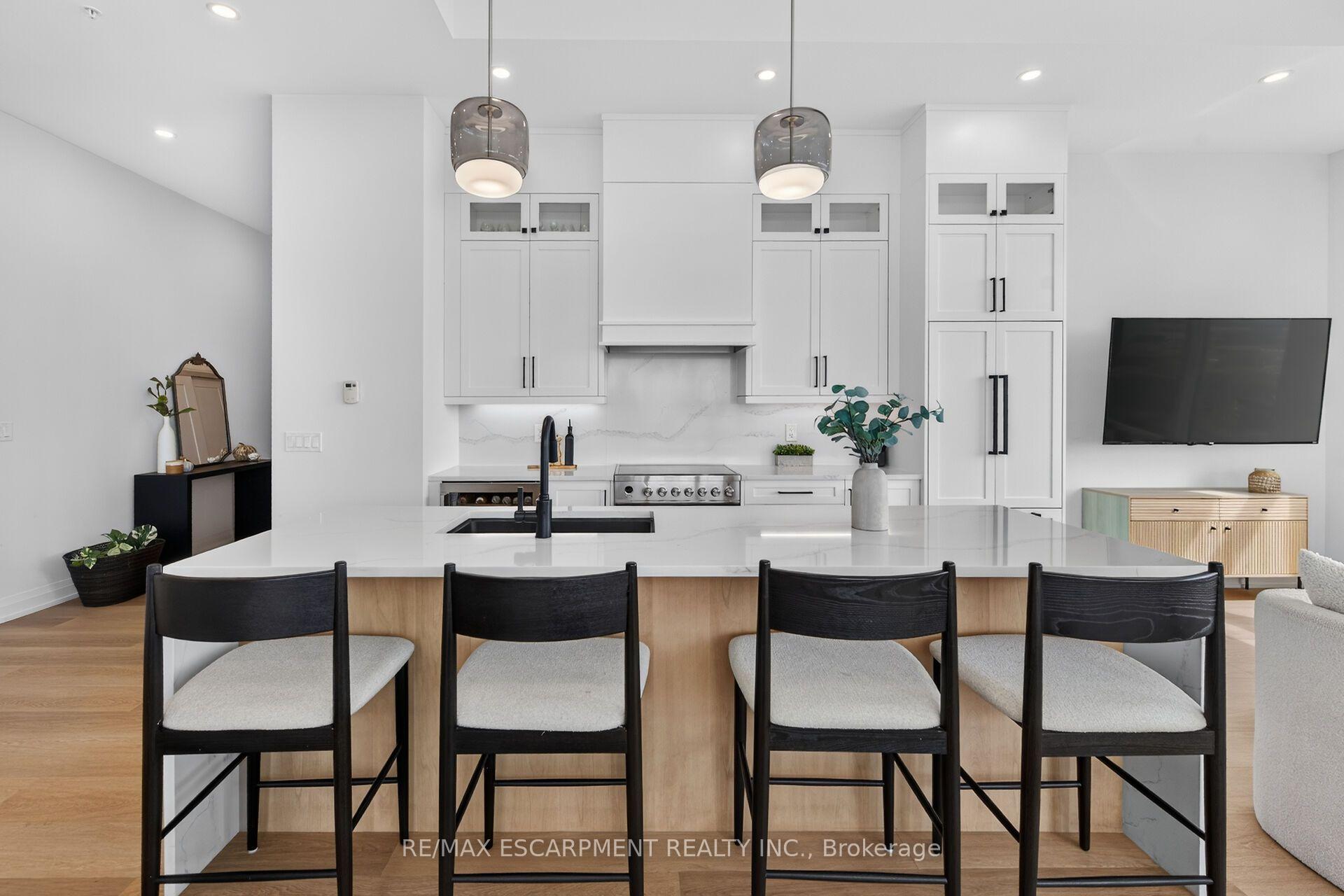 Photo 14 of Unit 2105, 500 Brock Avenue, Burlington, Brant — HOMEH