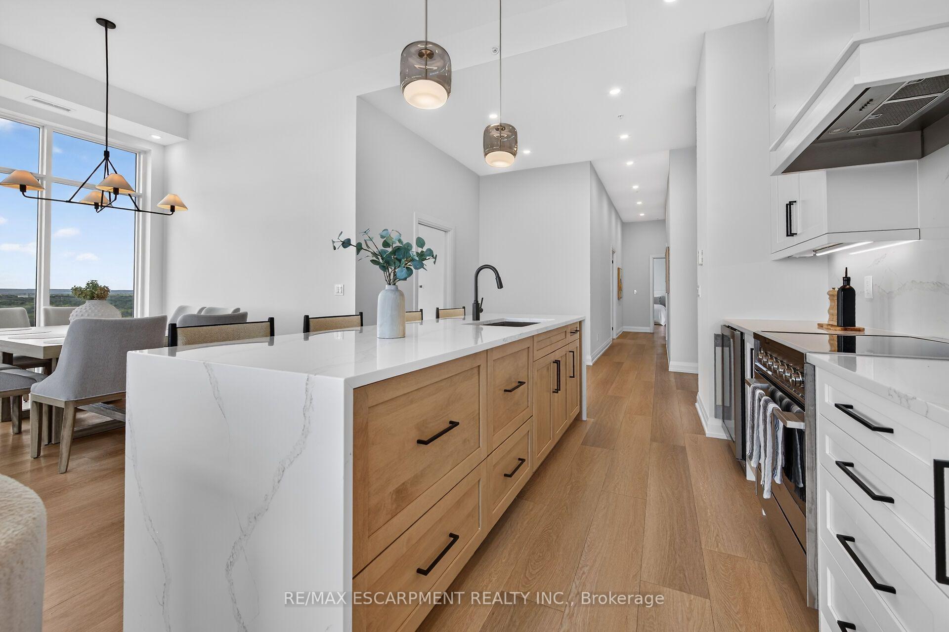 Photo 18 of Unit 2105, 500 Brock Avenue, Burlington, Brant — HOMEH