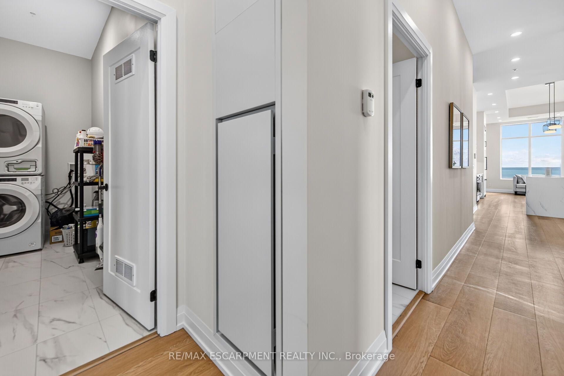 Photo 37 of Unit 2105, 500 Brock Avenue, Burlington, Brant — HOMEH