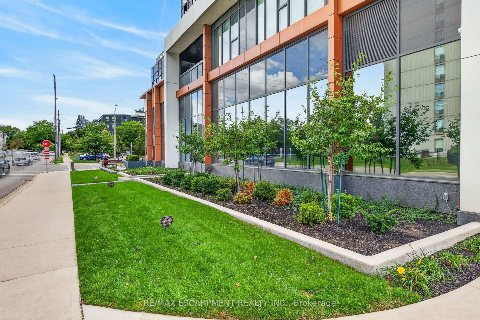 Photo 48 of Unit 2105, 500 Brock Avenue, Burlington, Brant — HOMEH