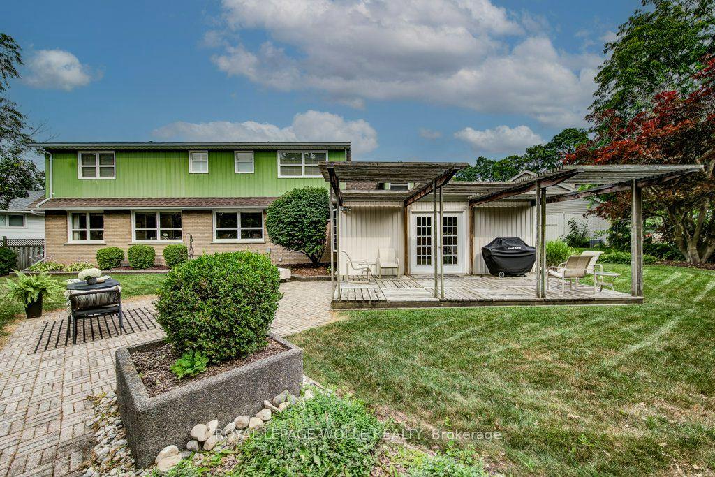 Photo 4 of 97 Somerset Crescent, Waterloo, Westmount - Waterloo — HOMEH