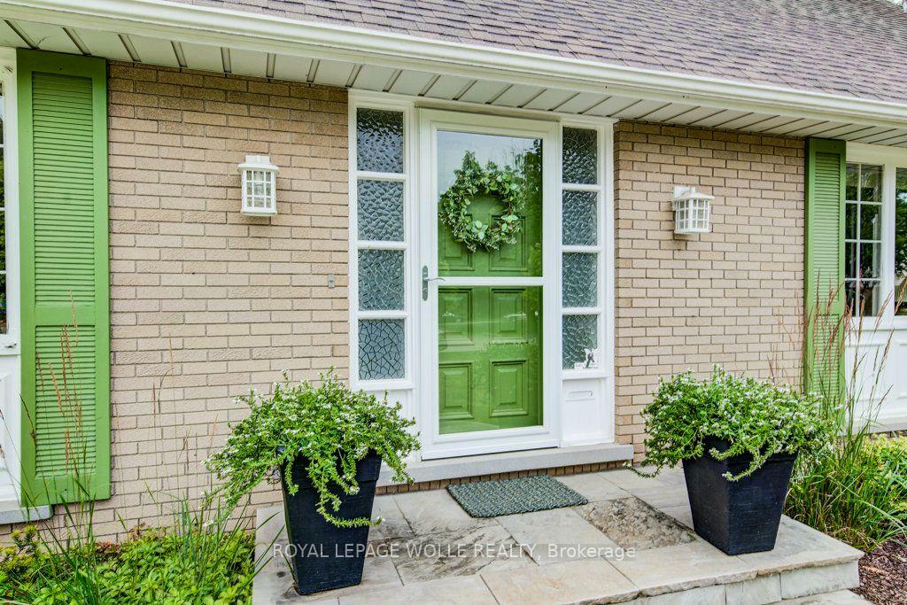 Photo 7 of 97 Somerset Crescent, Waterloo, Westmount - Waterloo — HOMEH