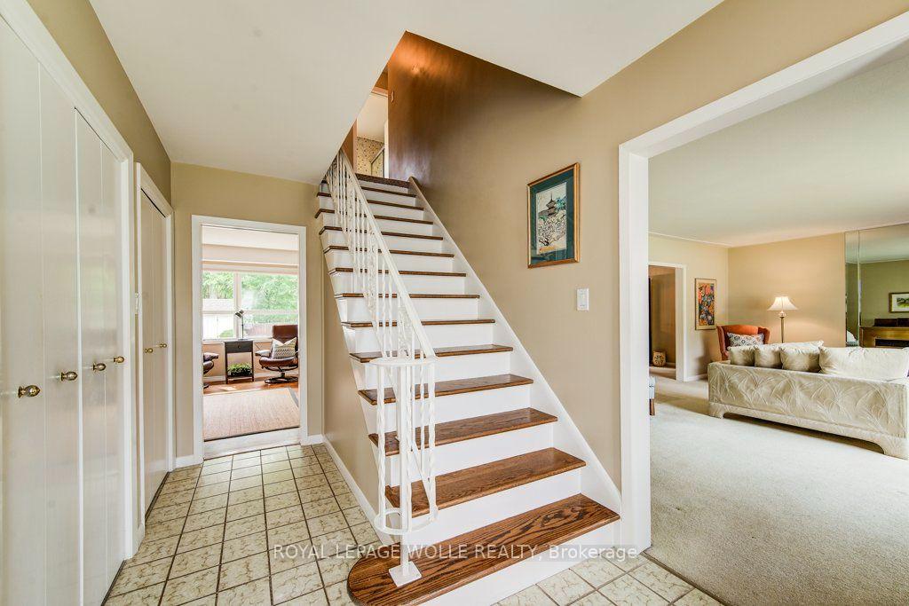 Photo 8 of 97 Somerset Crescent, Waterloo, Westmount - Waterloo — HOMEH