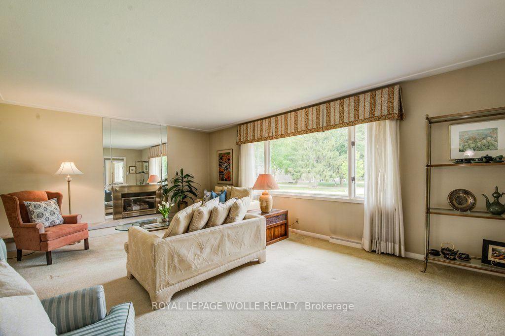 Photo 12 of 97 Somerset Crescent, Waterloo, Westmount - Waterloo — HOMEH