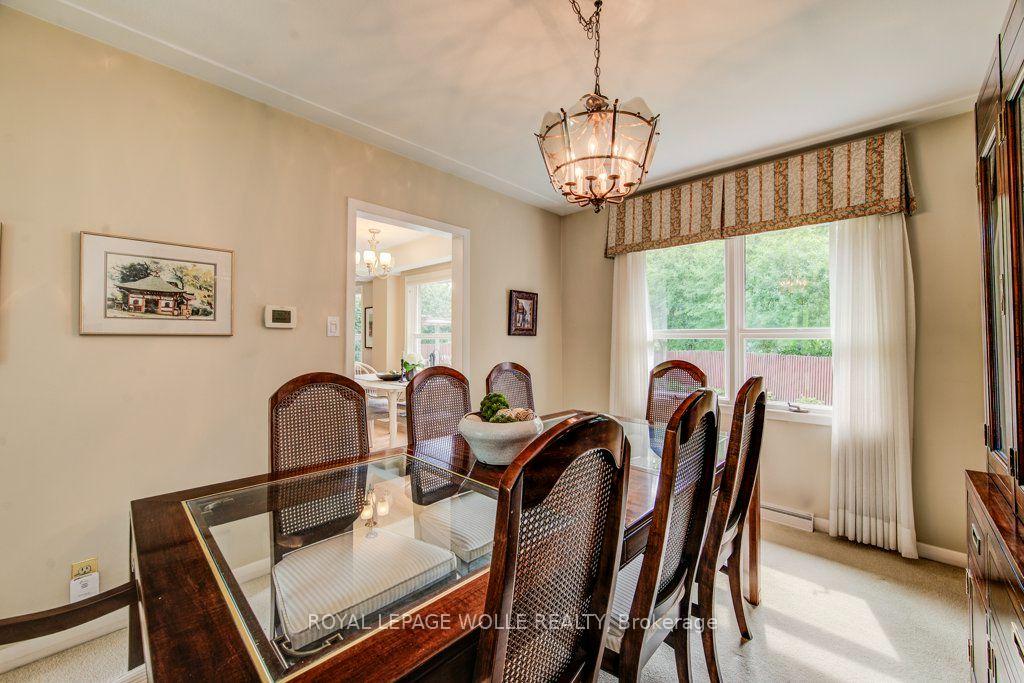 Photo 16 of 97 Somerset Crescent, Waterloo, Westmount - Waterloo — HOMEH
