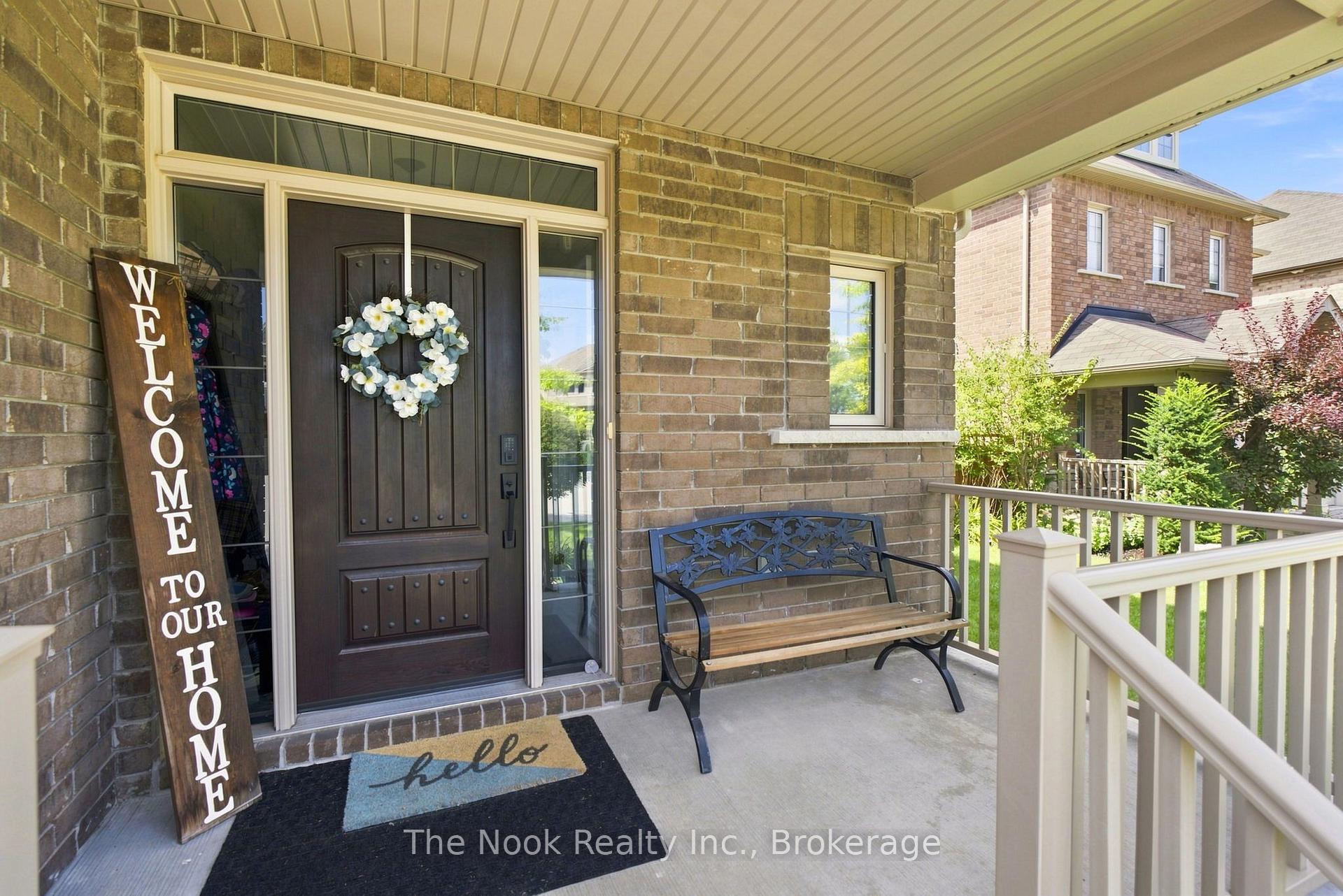 Photo 3 of 34 Mahaffy Place, Clarington, Courtice — HOMEH