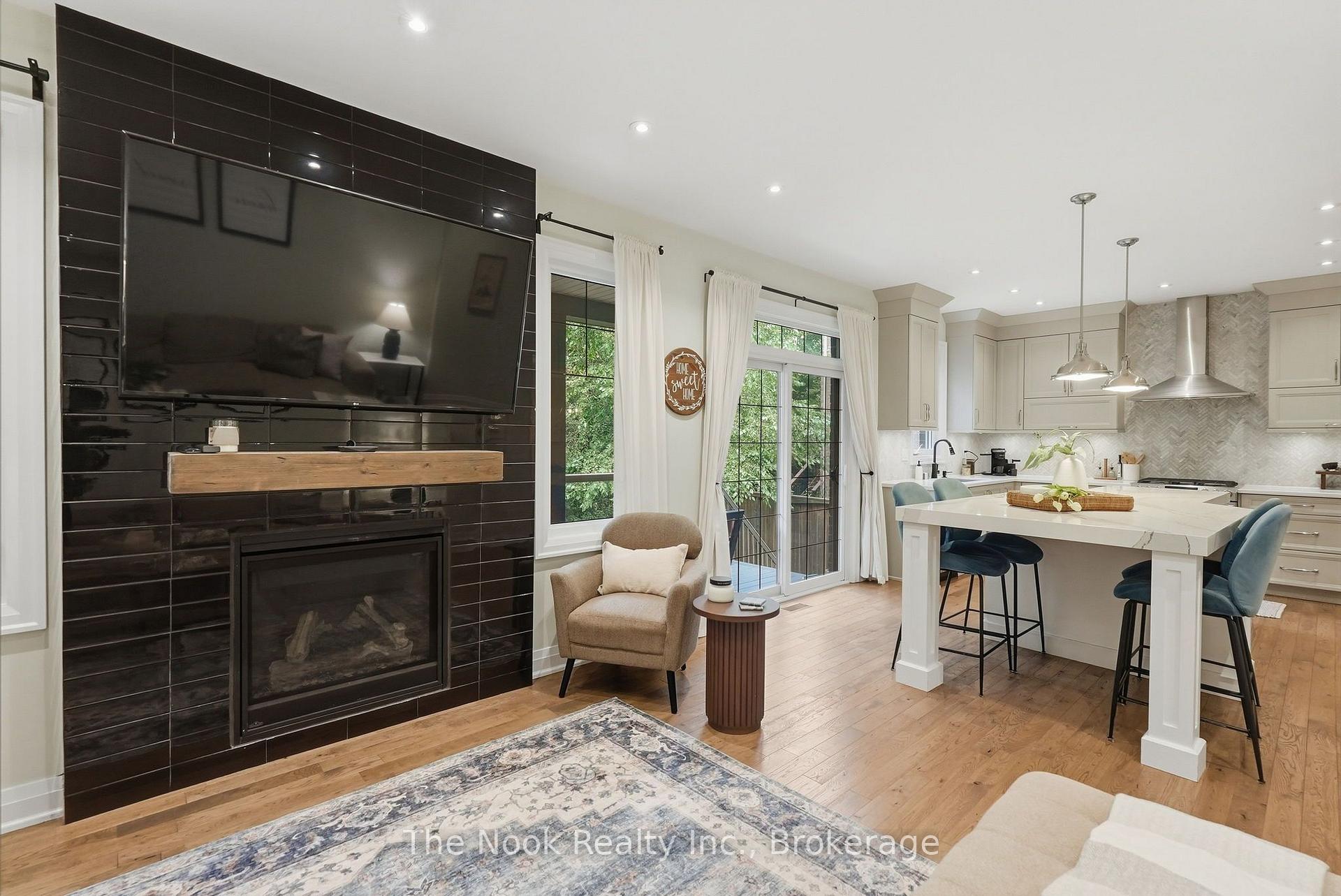 Photo 15 of 34 Mahaffy Place, Clarington, Courtice — HOMEH