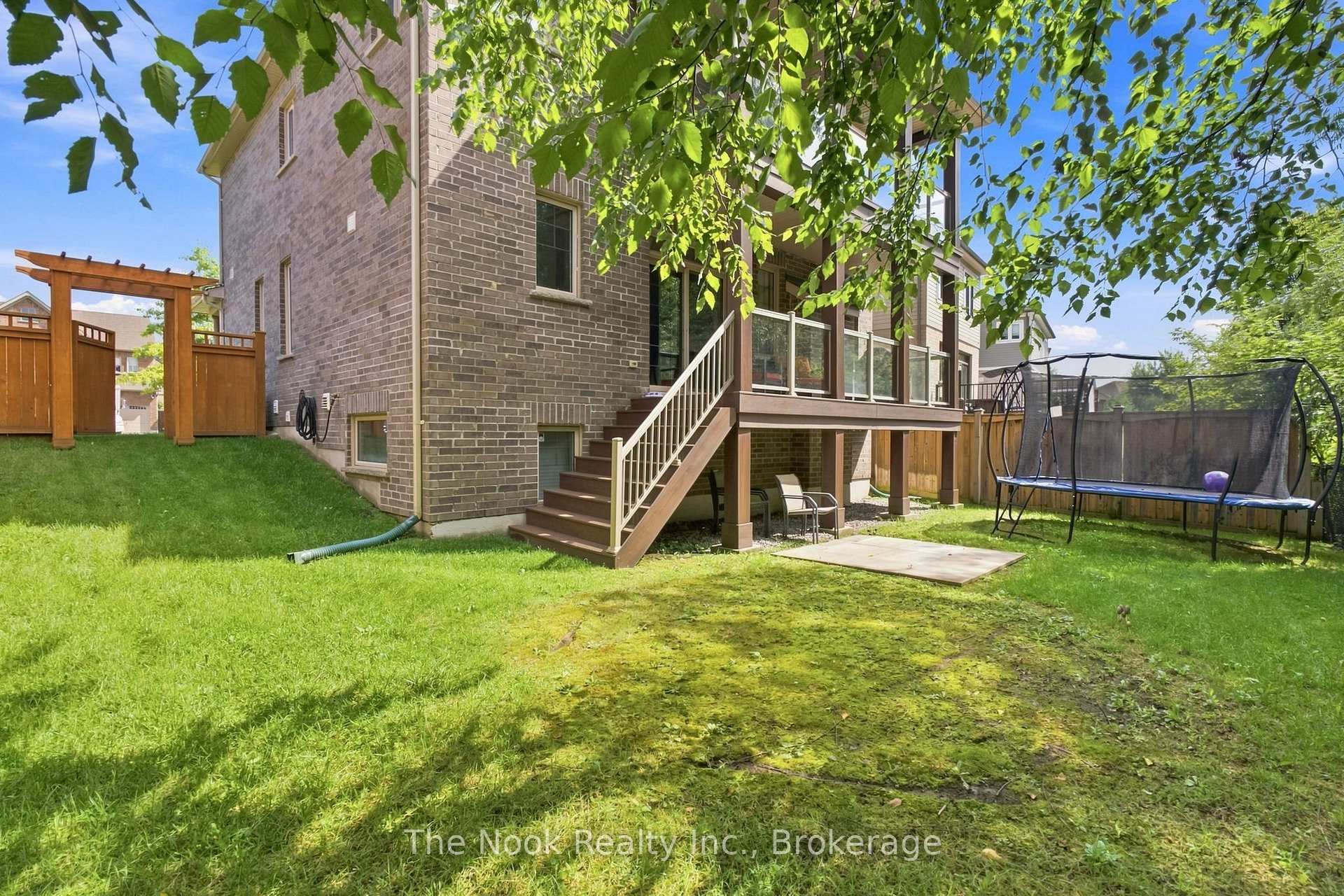 Photo 40 of 34 Mahaffy Place, Clarington, Courtice — HOMEH