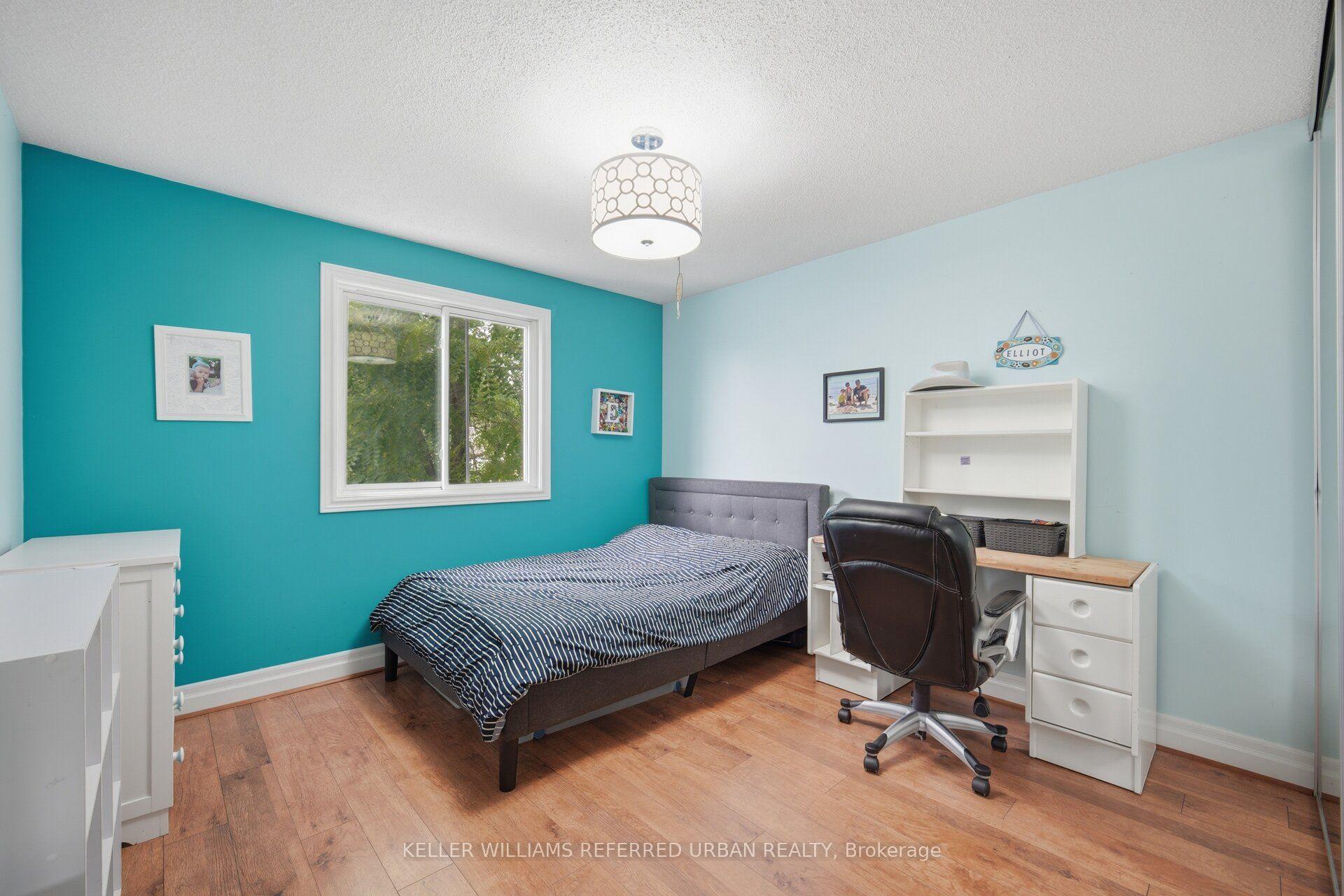 Photo 21 of 82 Eastman Crescent, Newmarket, Huron Heights-Leslie Valley — HOMEH