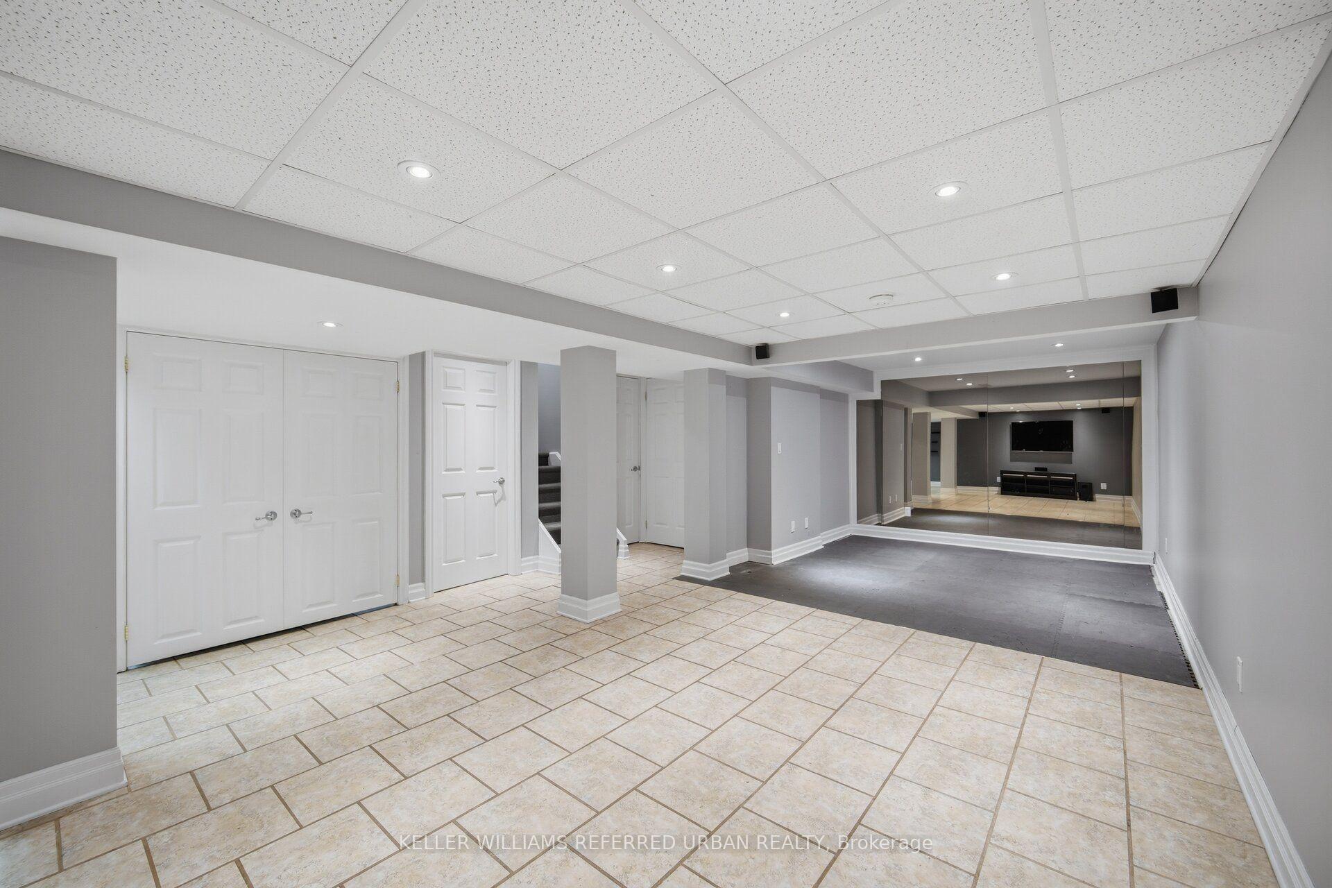 Photo 25 of 82 Eastman Crescent, Newmarket, Huron Heights-Leslie Valley — HOMEH
