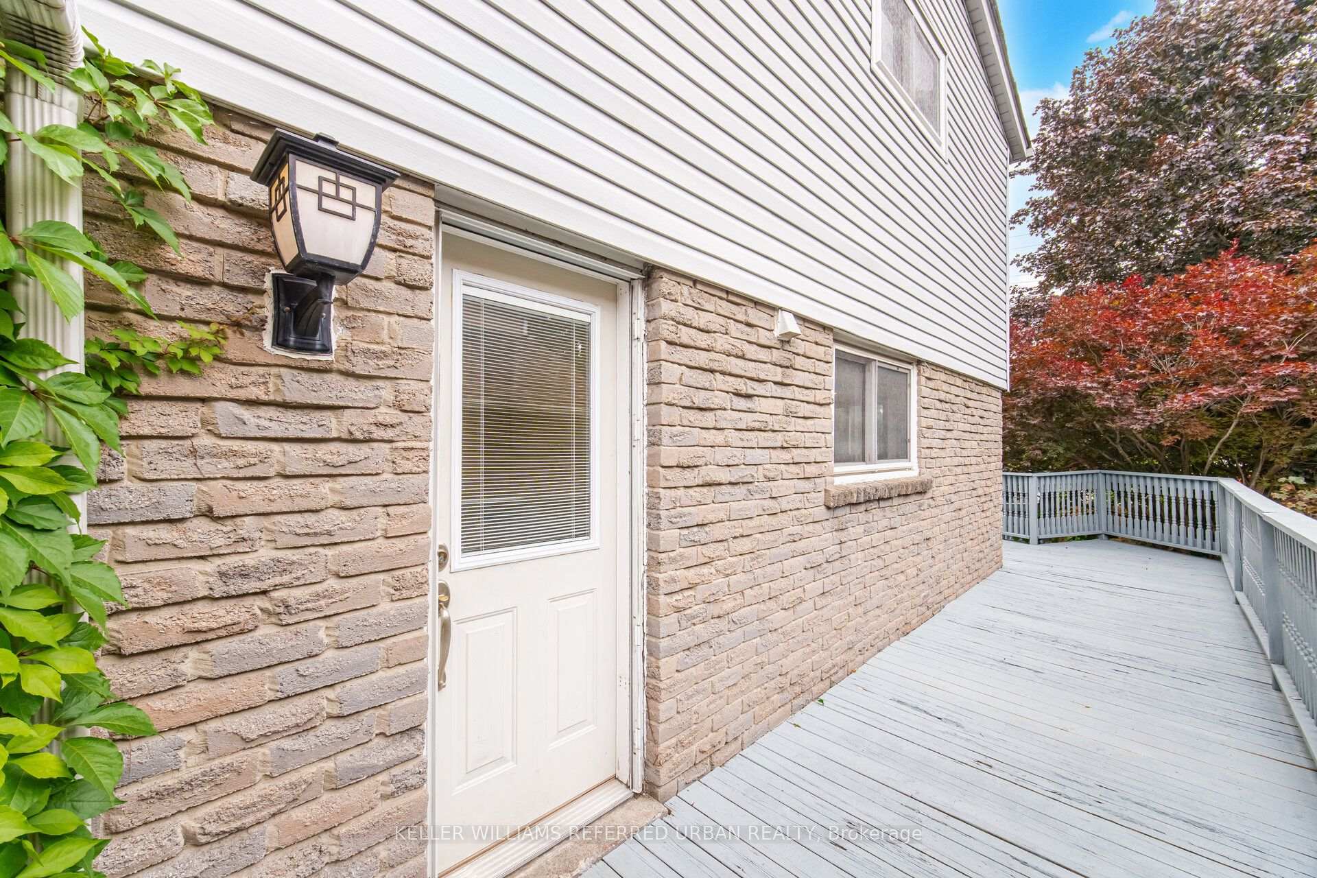 Photo 31 of 82 Eastman Crescent, Newmarket, Huron Heights-Leslie Valley — HOMEH