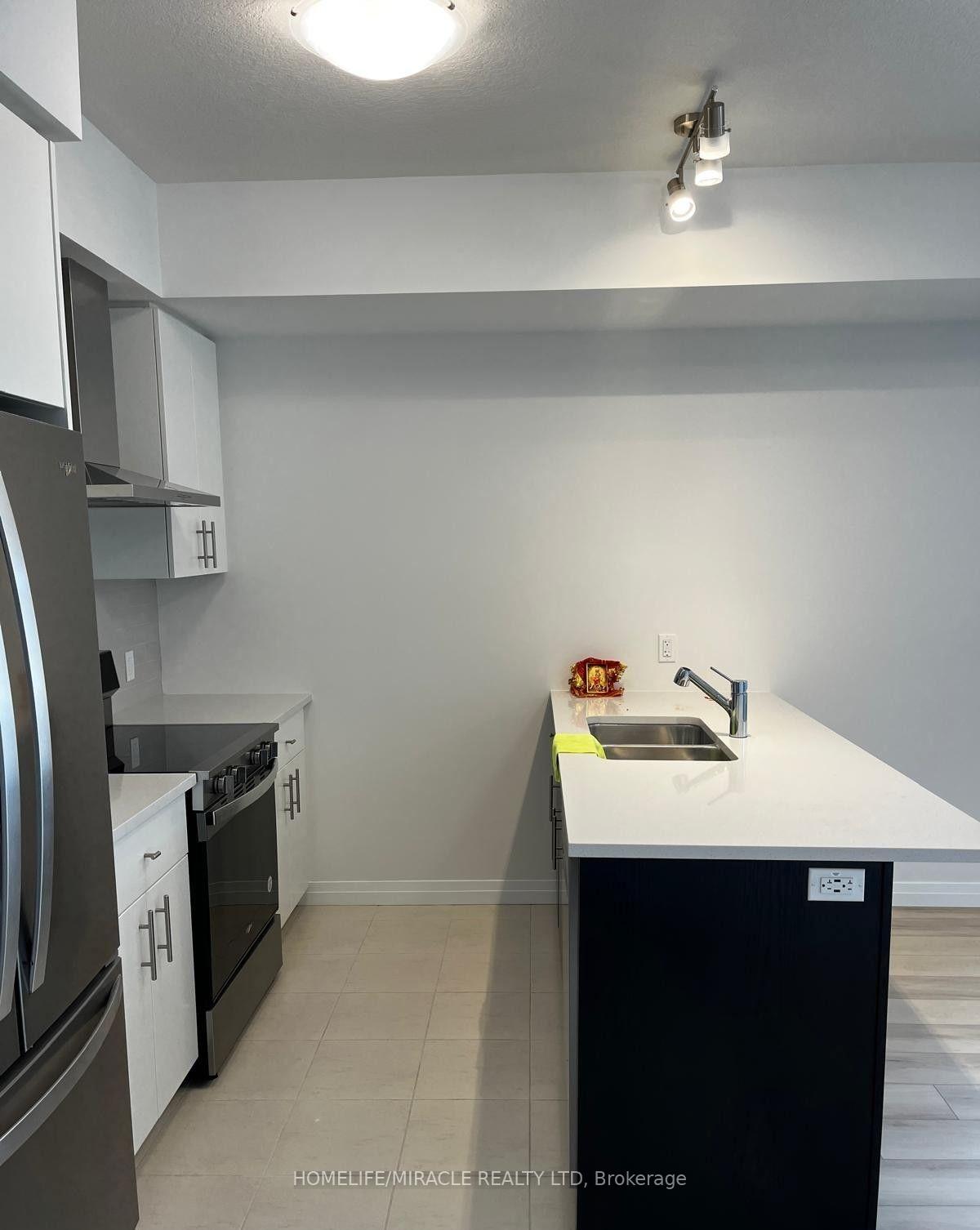 Photo 2 of 51 Thatcher Drive, Guelph, Kortright East — HOMEH
