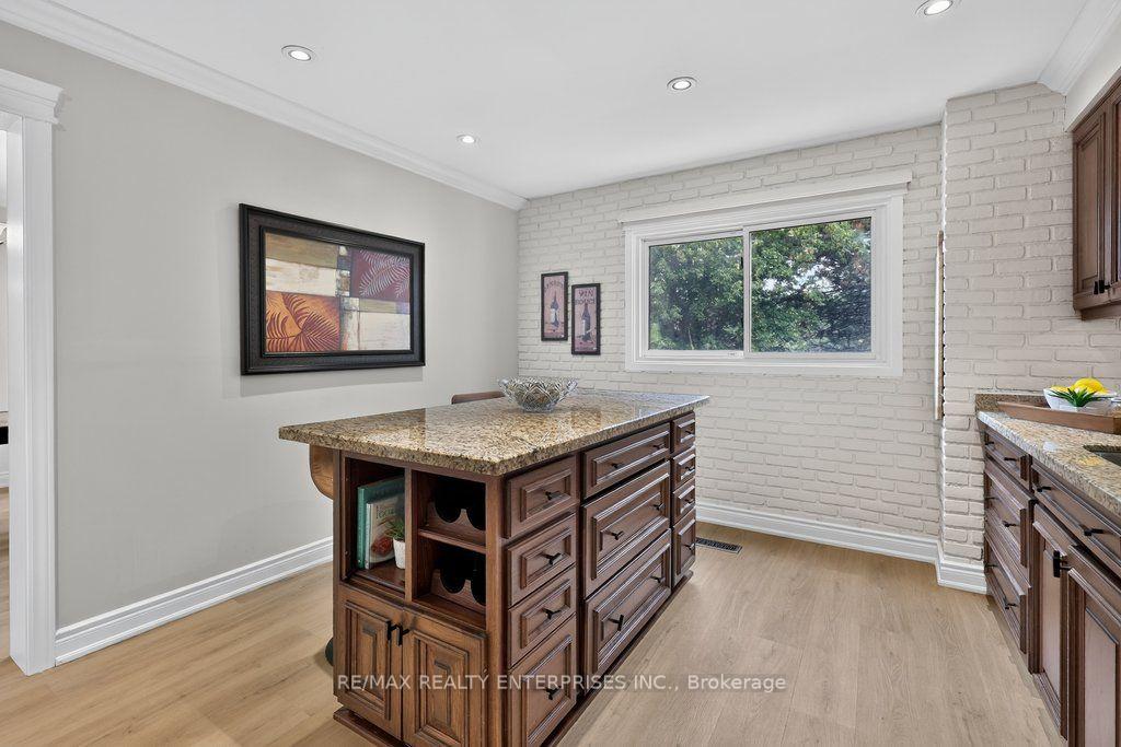 Photo 17 of 22 Monterey Avenue, Brampton, Heart Lake West — HOMEH