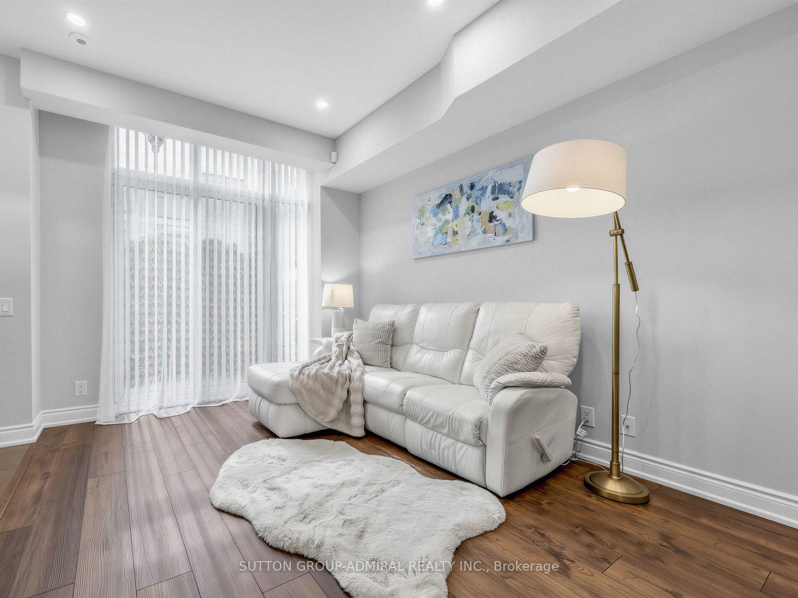 Photo 8 of Unit 53, 27 Valhalla Inn Road, Etobicoke, Islington-City Centre West — HOMEH