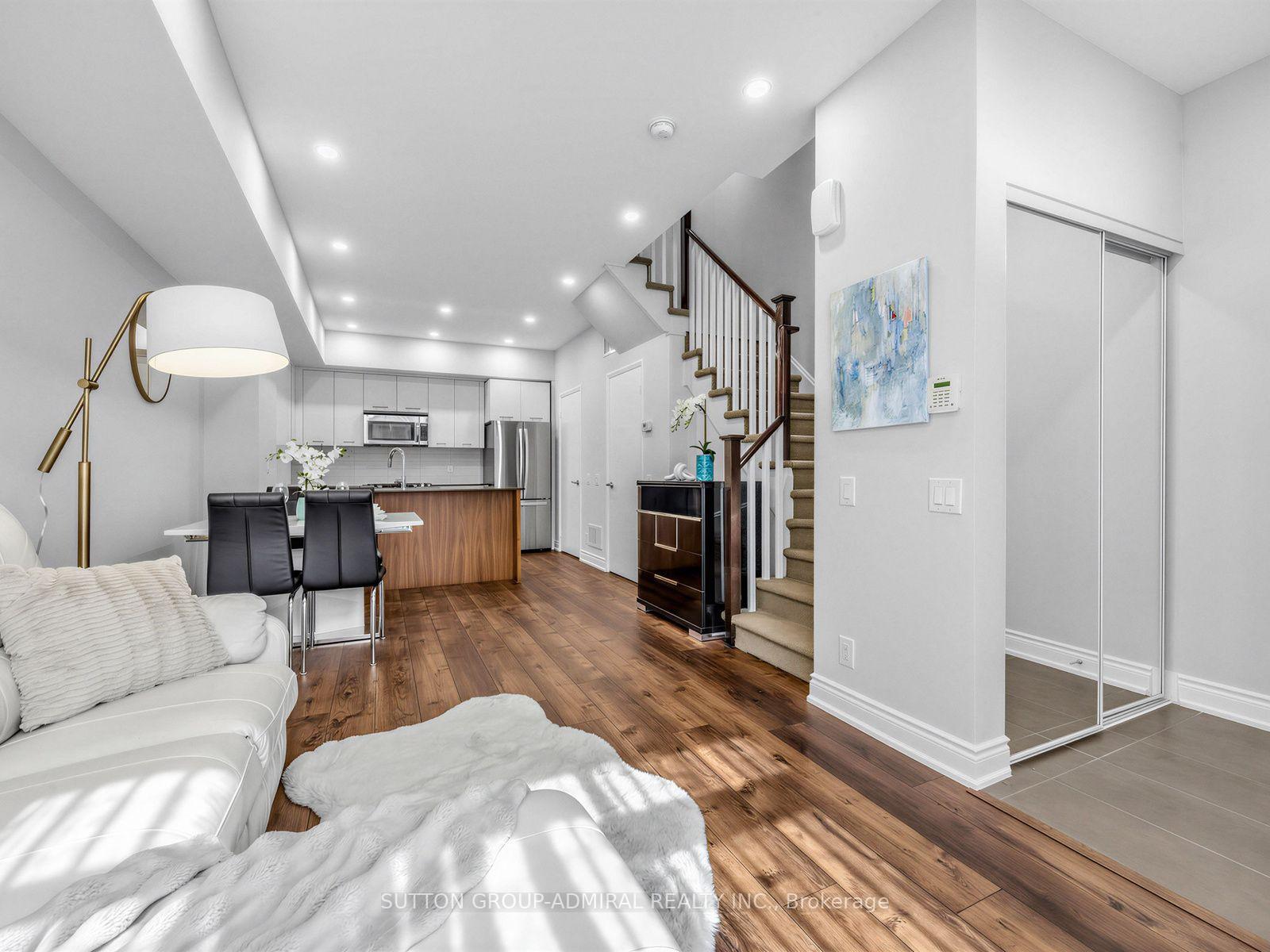 Photo 10 of Unit 53, 27 Valhalla Inn Road, Etobicoke, Islington-City Centre West — HOMEH