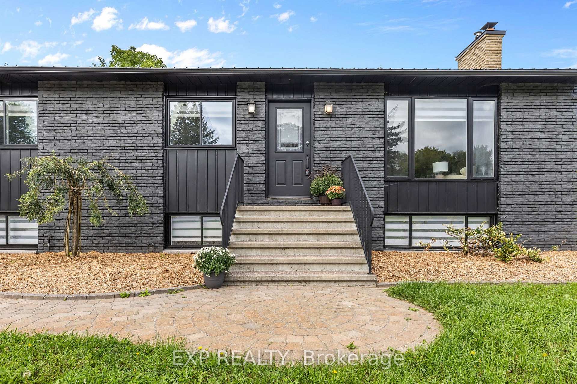 Photo 3 of 3276 Warner Way, Ottawa, Osgoode — HOMEH