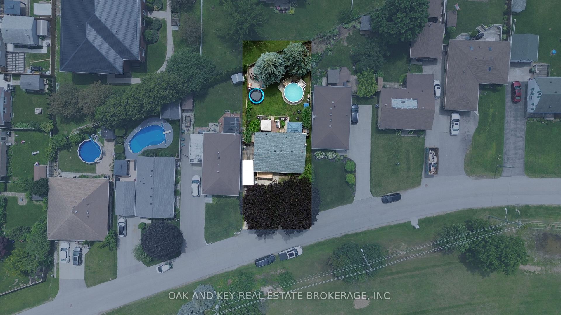 Photo 33 of 26 Sinclair Avenue, St. Thomas — HOMEH