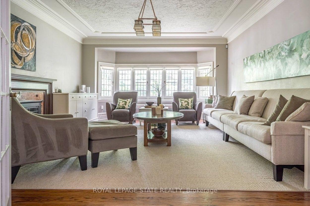 Photo 7 of 2 Oak Knoll Drive, Hamilton, Westdale — HOMEH