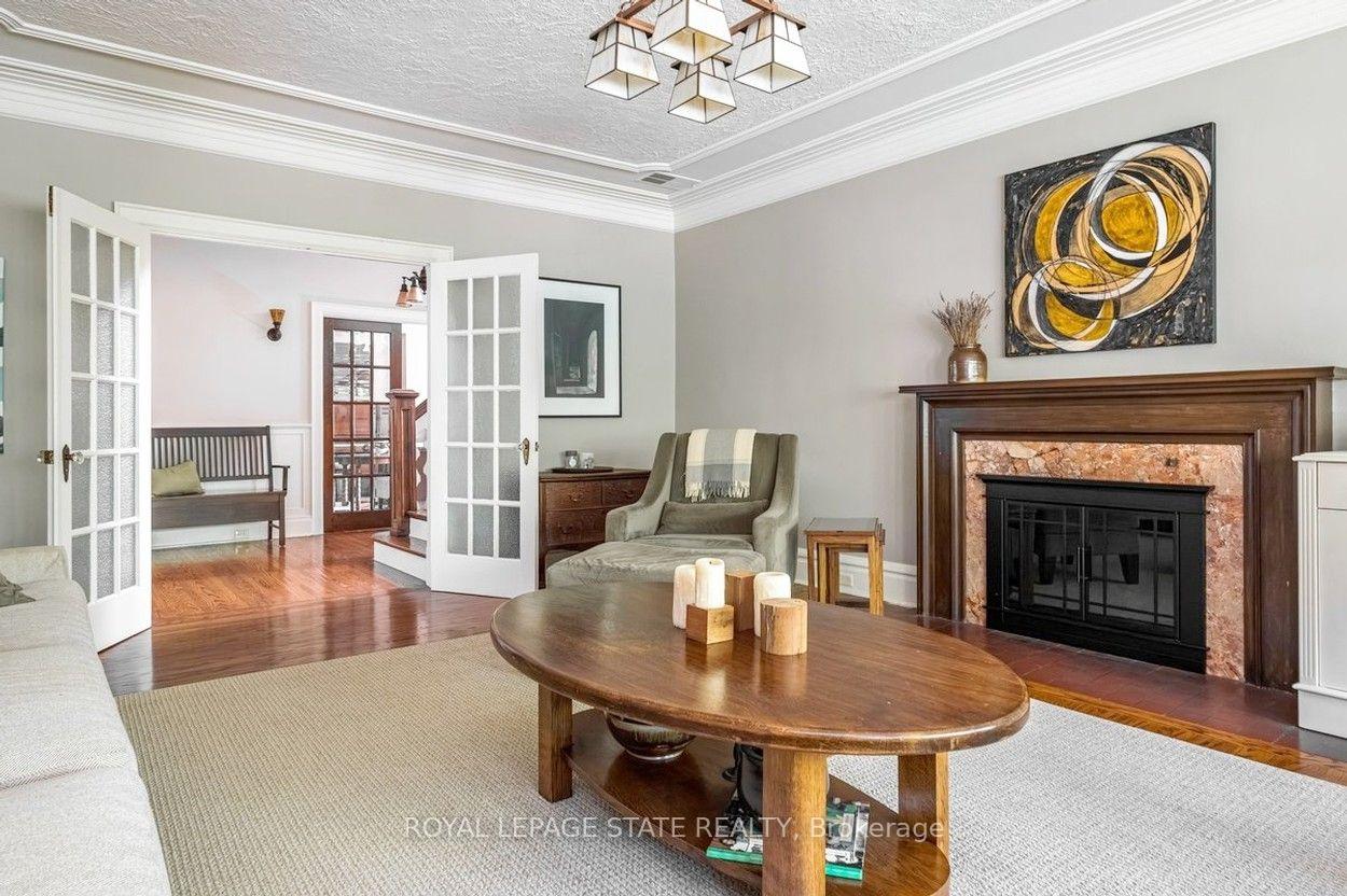 Photo 8 of 2 Oak Knoll Drive, Hamilton, Westdale — HOMEH
