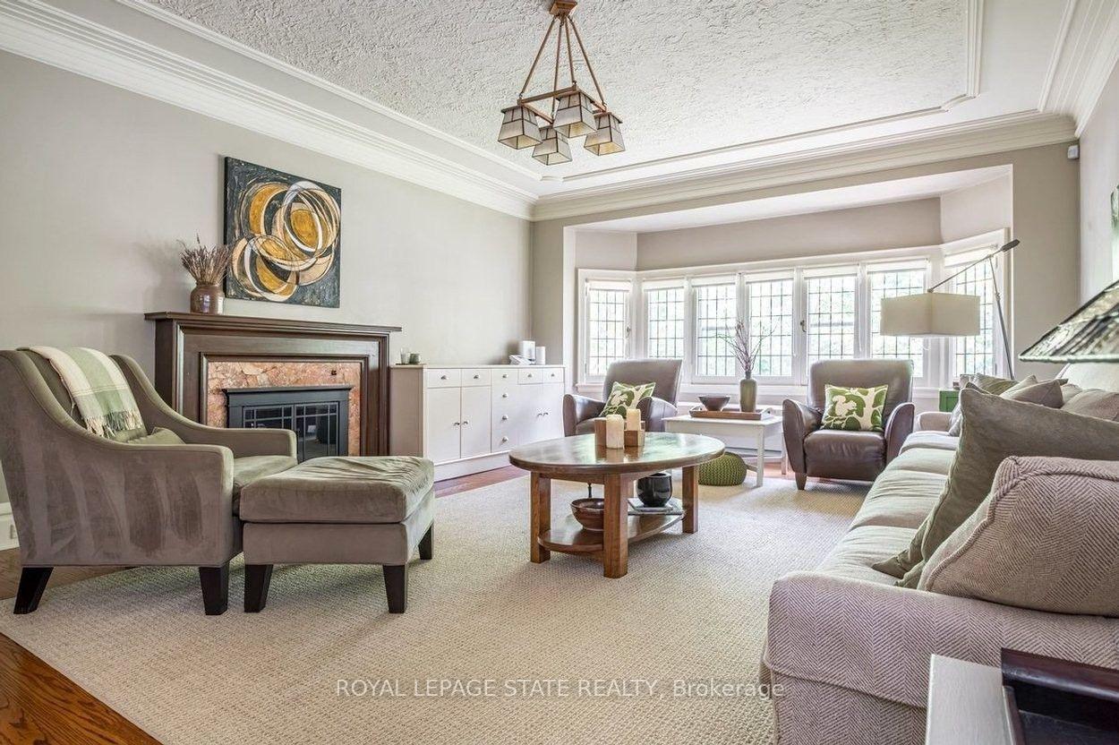 Photo 9 of 2 Oak Knoll Drive, Hamilton, Westdale — HOMEH