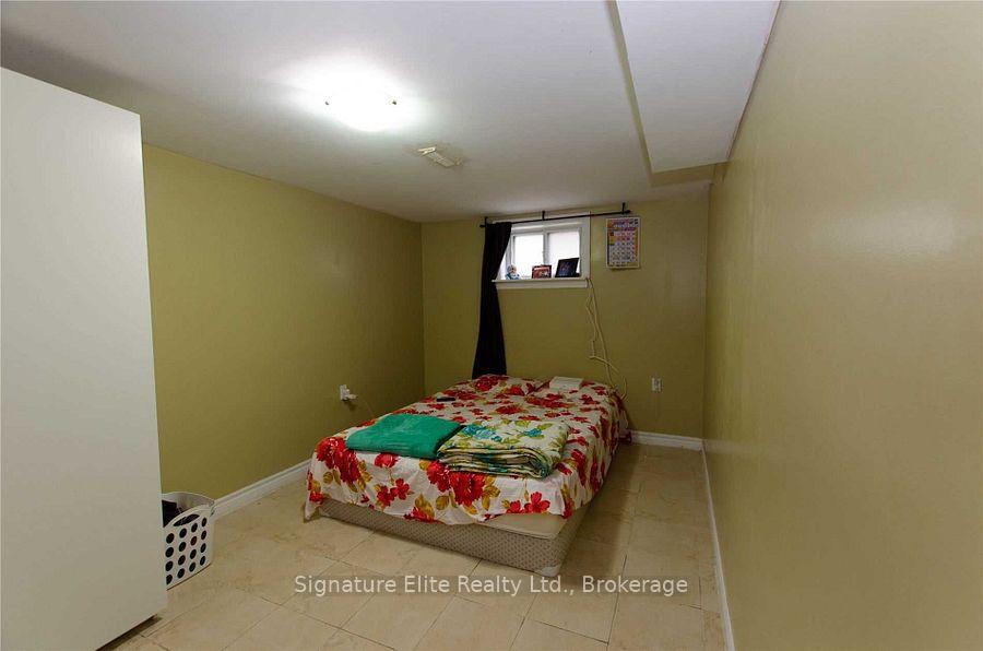 Photo 6 of Unit Lower, 7 Kencliff Crescent, Scarborough, Bendale — HOMEH