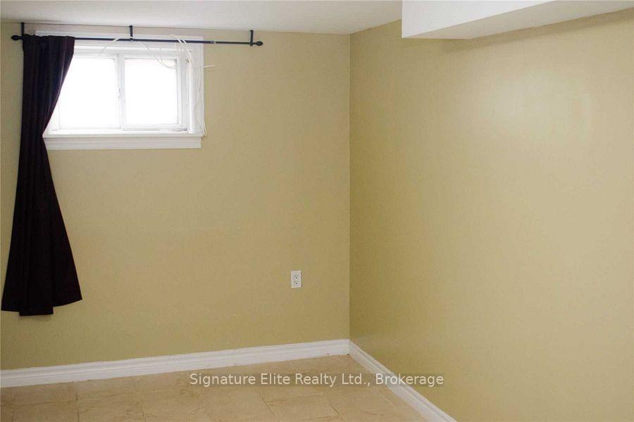Photo 9 of Unit Lower, 7 Kencliff Crescent, Scarborough, Bendale — HOMEH