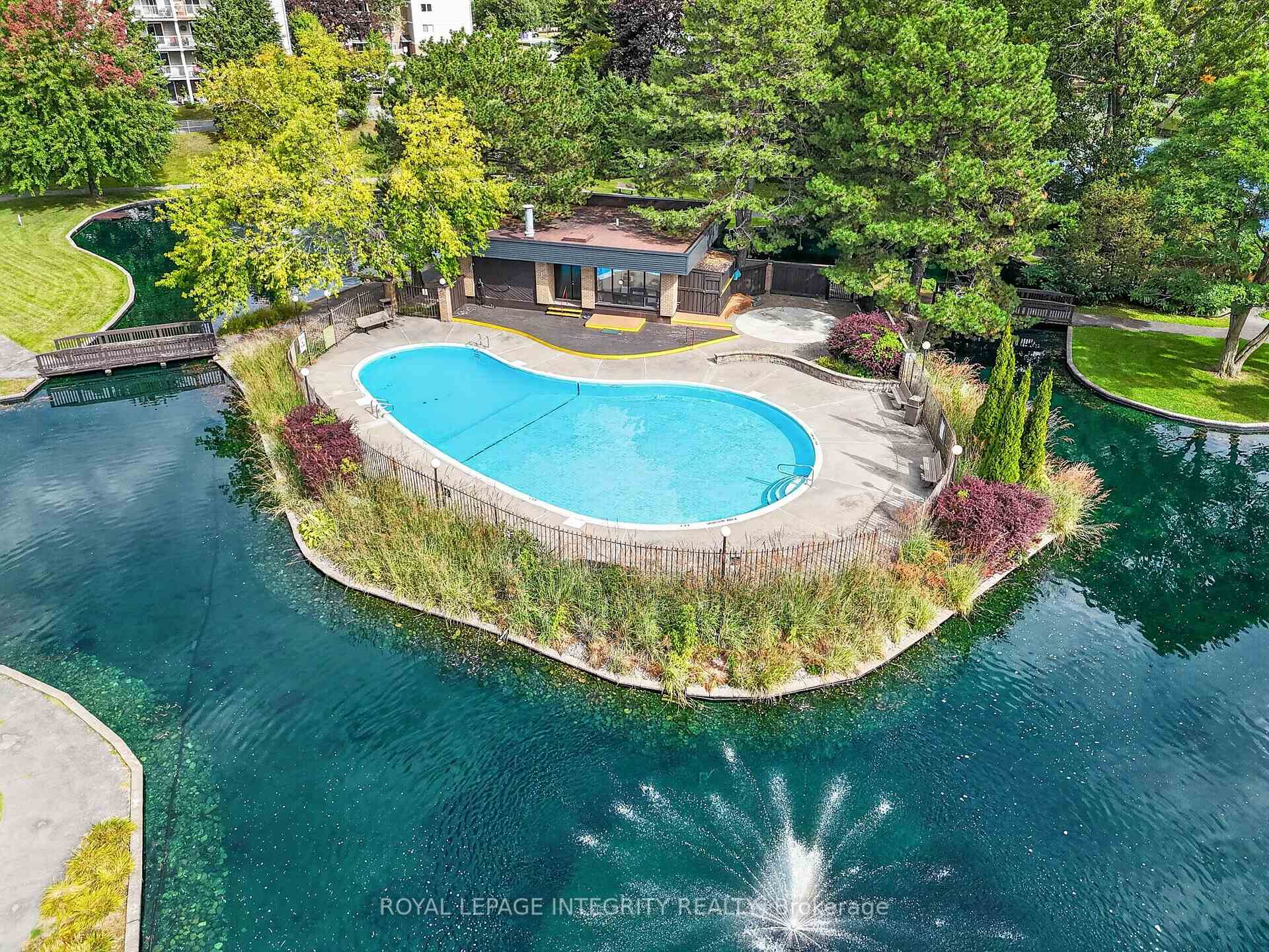 Photo 36 of Unit 302, 545 St. Laurent Boulevard, Ottawa, Viscount Alexander Park — HOMEH