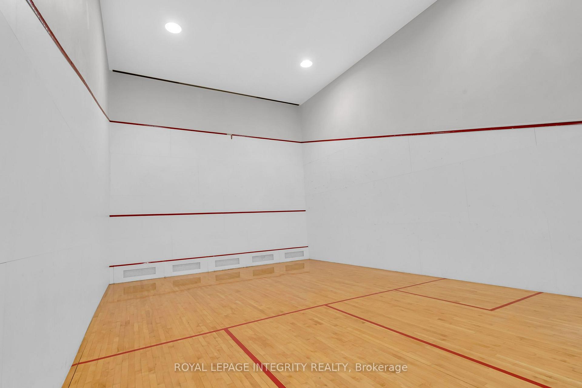 Photo 47 of Unit 302, 545 St. Laurent Boulevard, Ottawa, Viscount Alexander Park — HOMEH