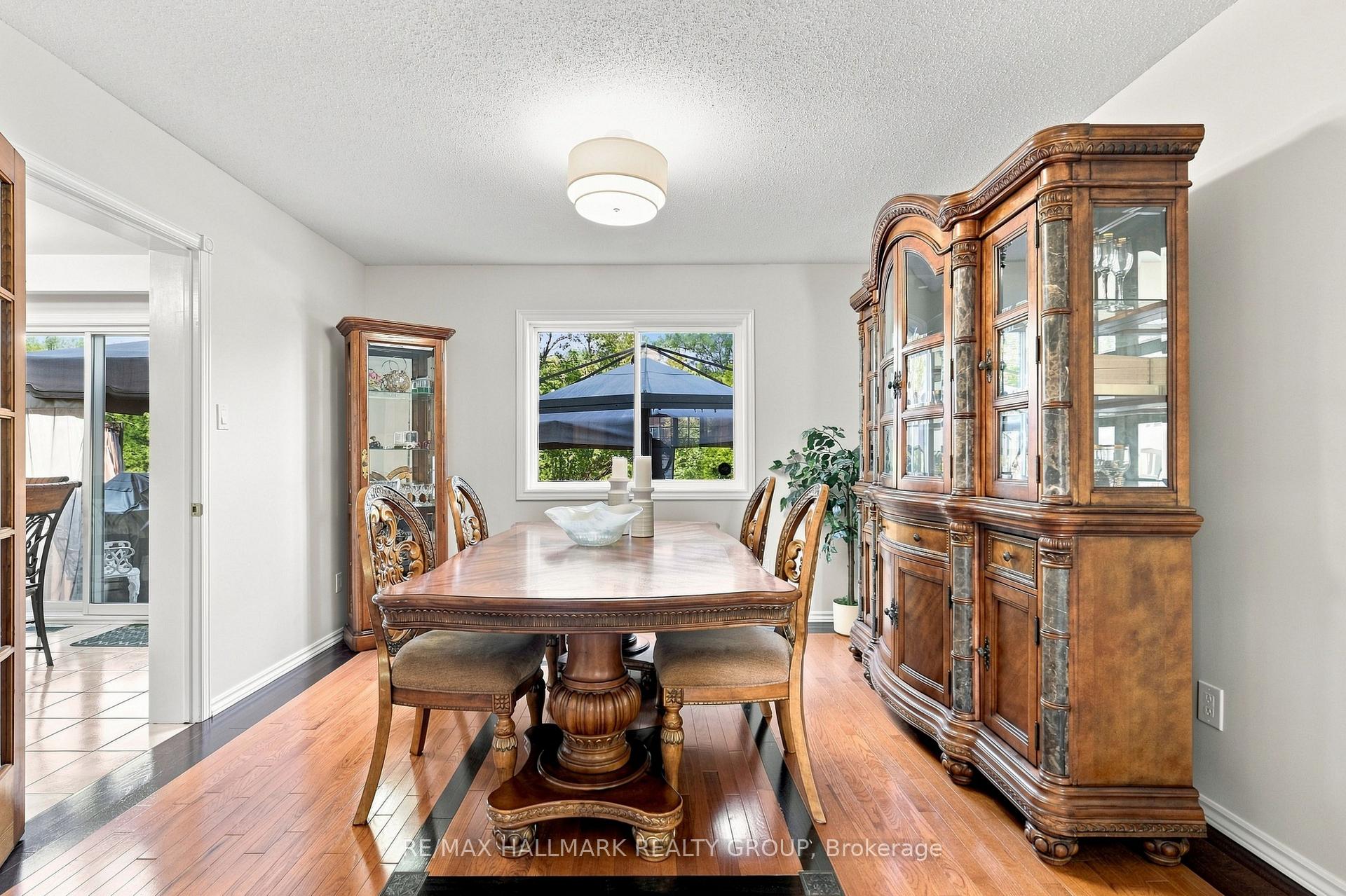 Photo 14 of 609 Tourelle Drive, Ottawa, Fallingbrook/Gardenway South — HOMEH