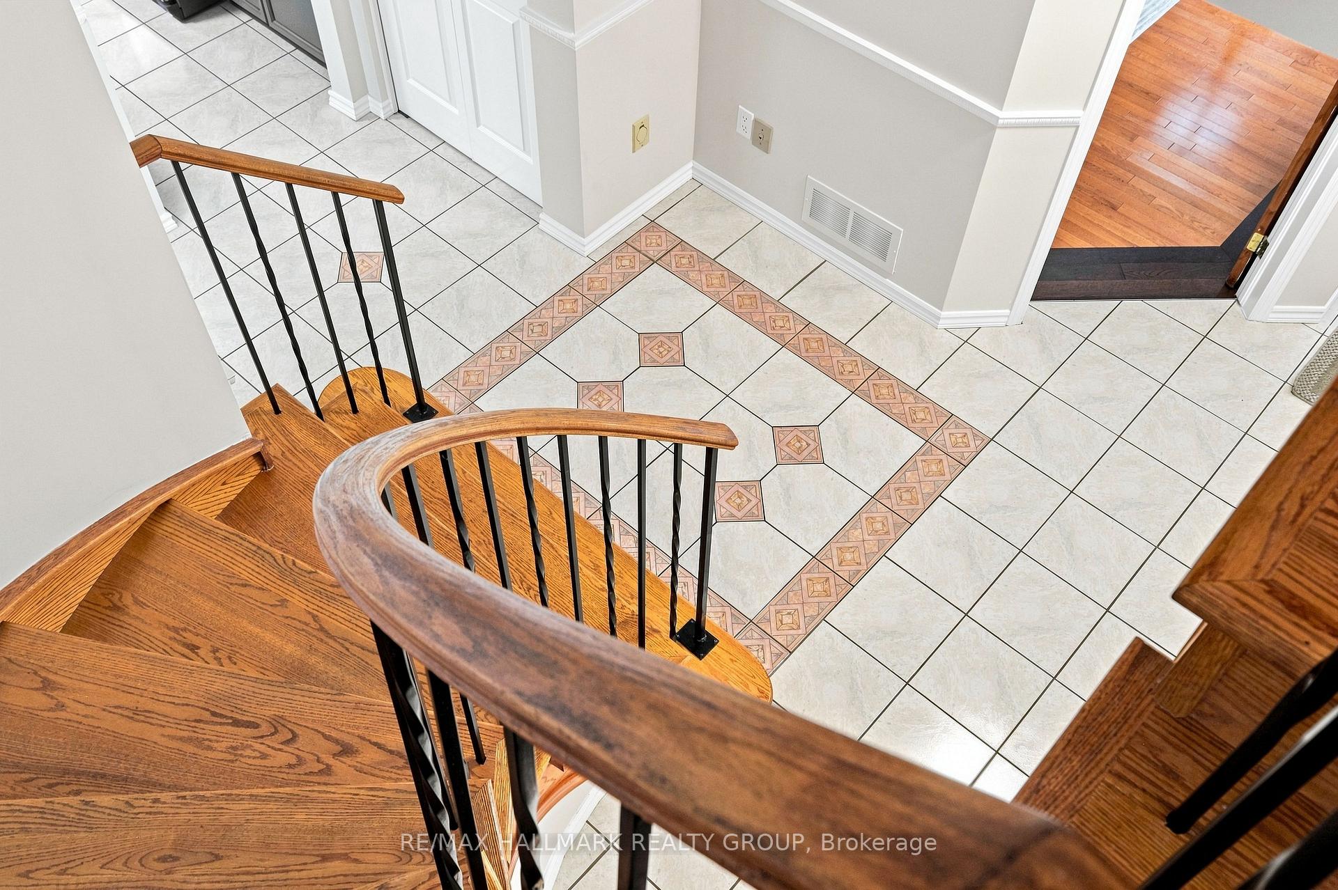Photo 20 of 609 Tourelle Drive, Ottawa, Fallingbrook/Gardenway South — HOMEH