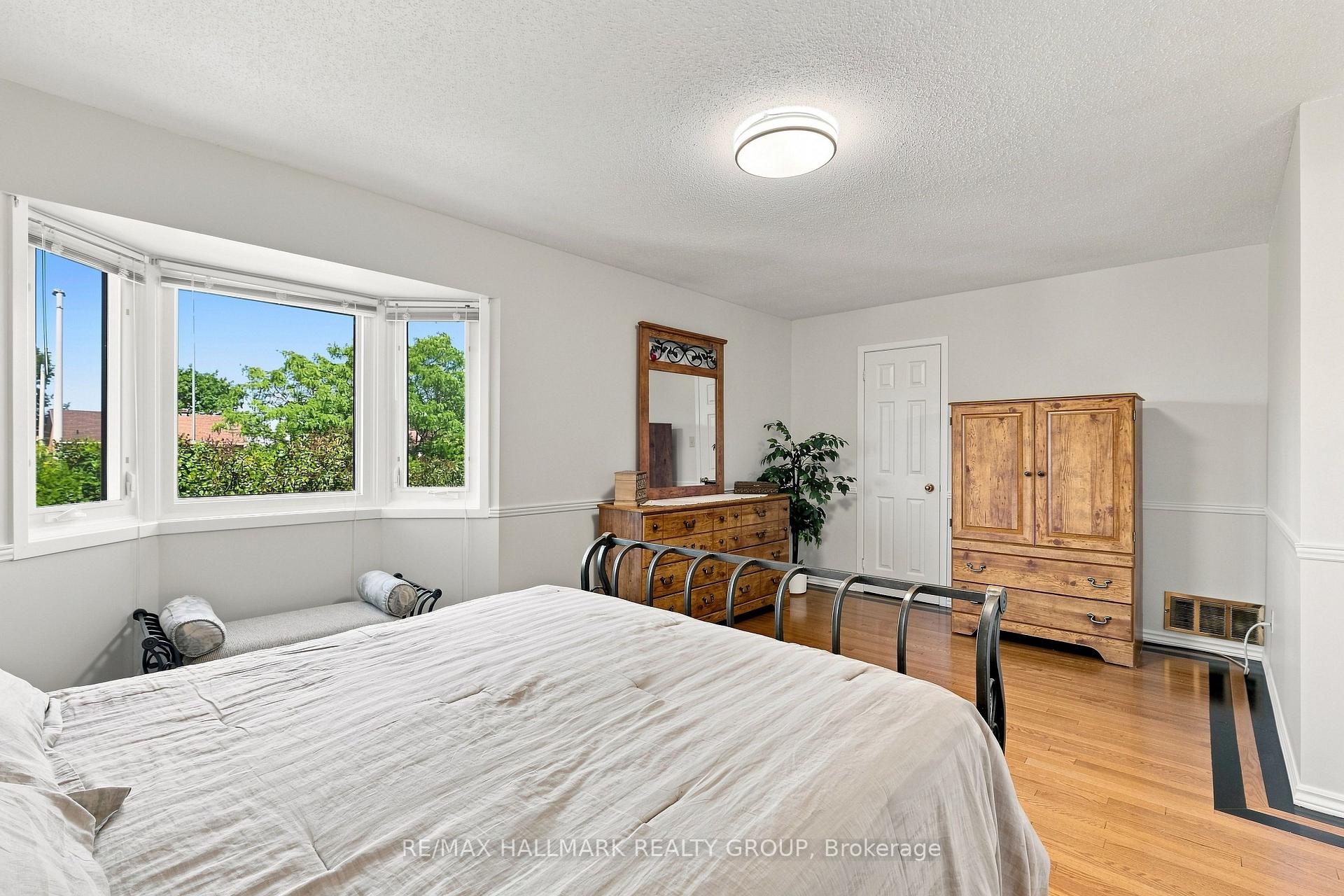 Photo 28 of 609 Tourelle Drive, Ottawa, Fallingbrook/Gardenway South — HOMEH