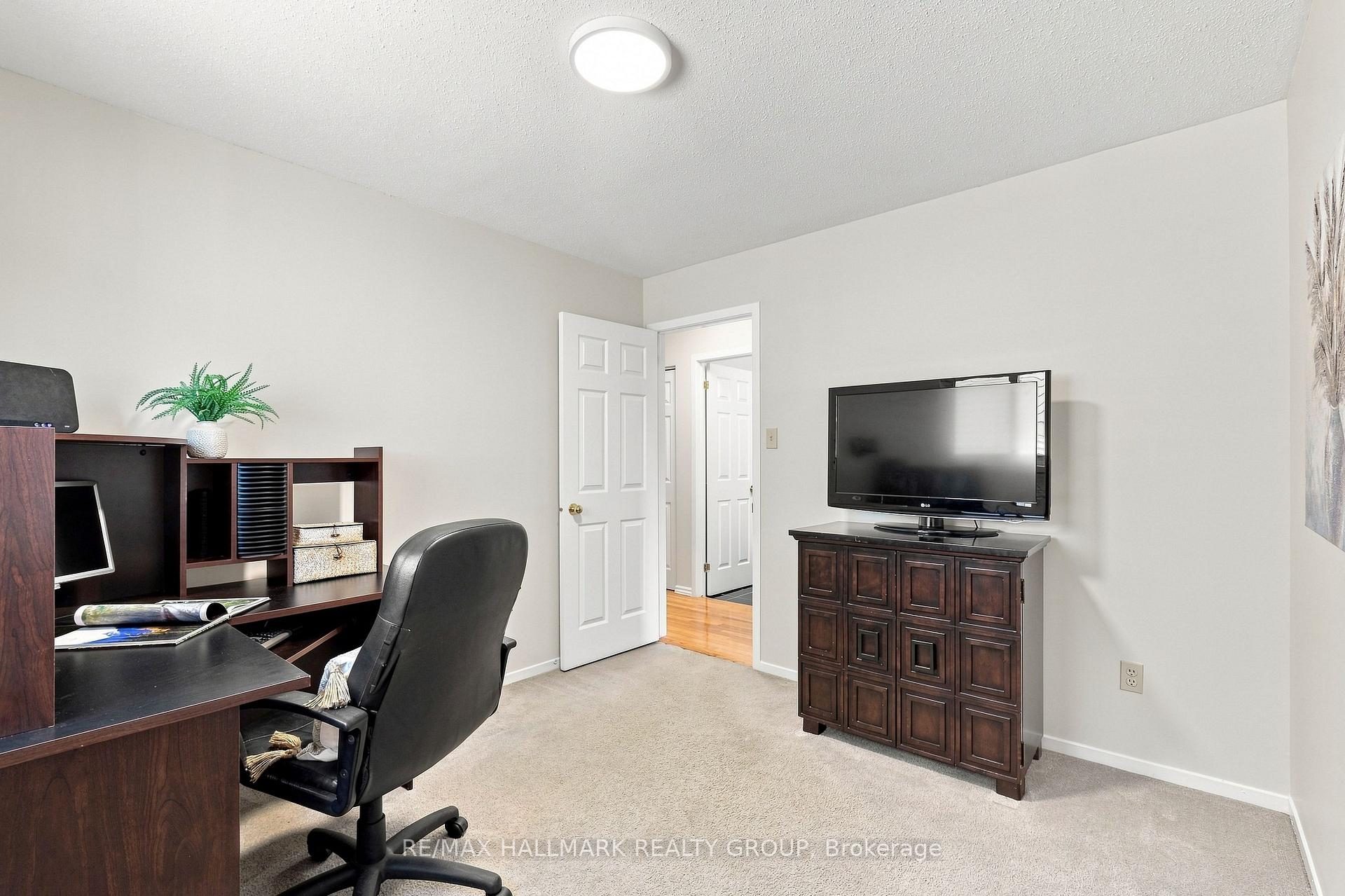 Photo 31 of 609 Tourelle Drive, Ottawa, Fallingbrook/Gardenway South — HOMEH