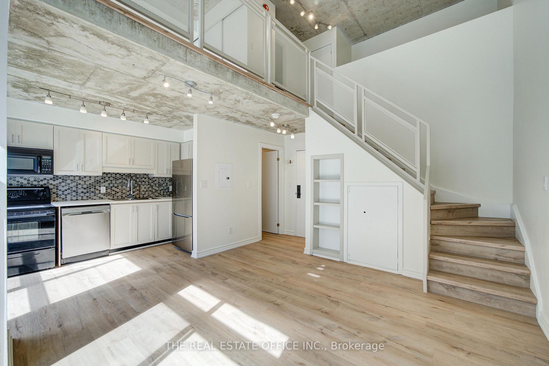 Photo 13 of Unit 405, 800 King Street W, Toronto, Niagara — HOMEH