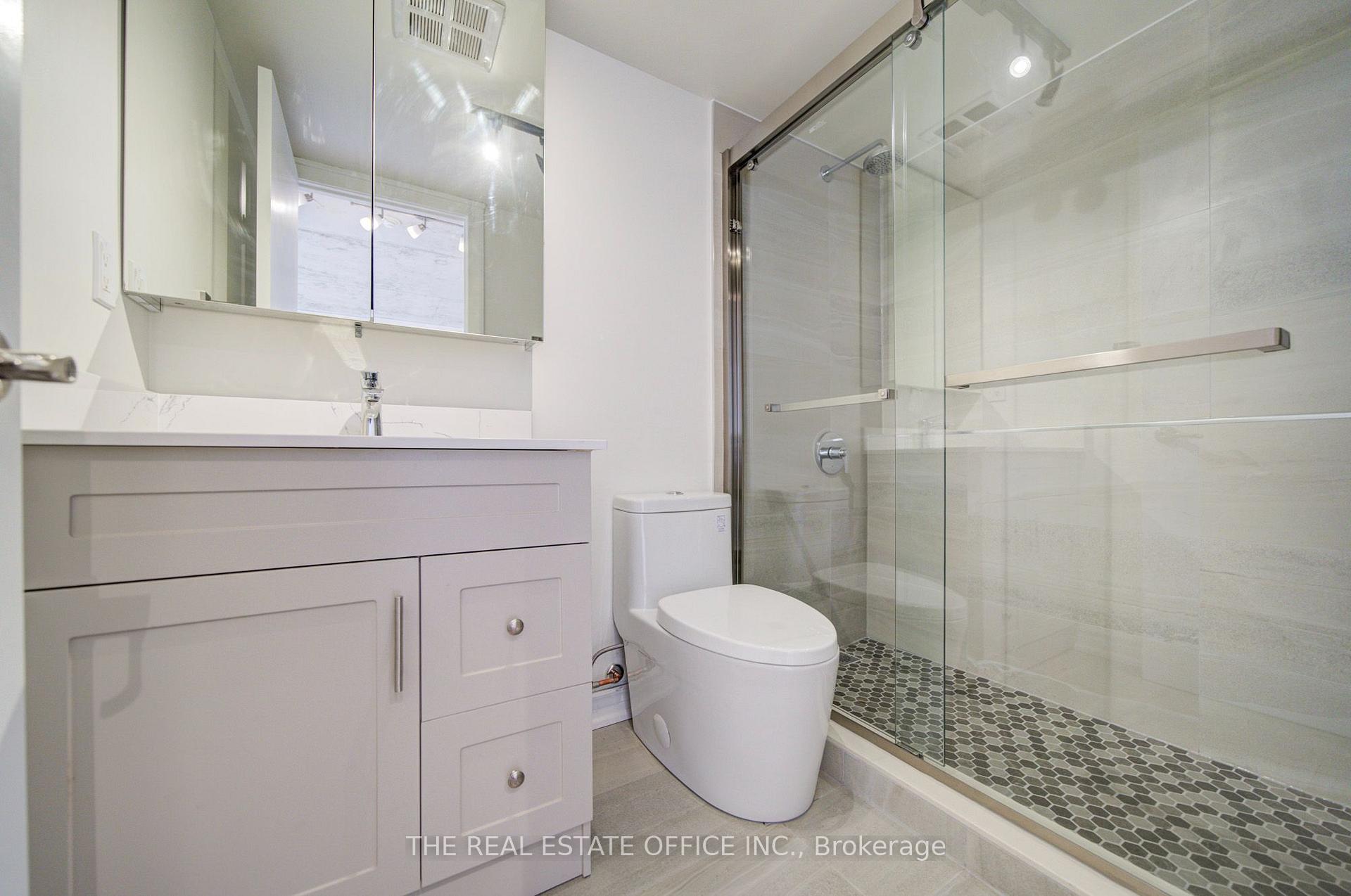 Photo 24 of Unit 405, 800 King Street W, Toronto, Niagara — HOMEH