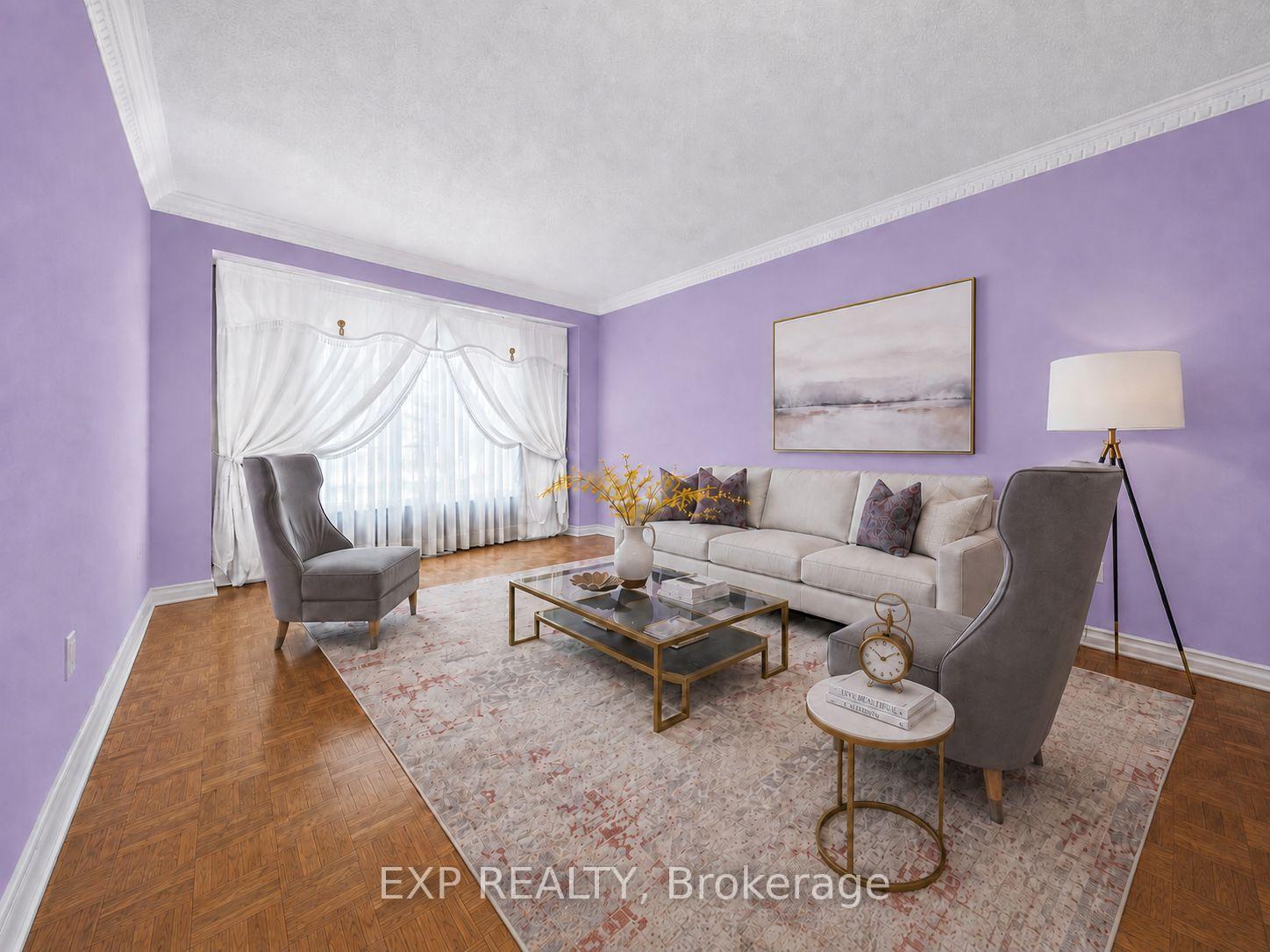 Photo 11 of 19 Springbrook Drive, Richmond Hill, Langstaff — HOMEH