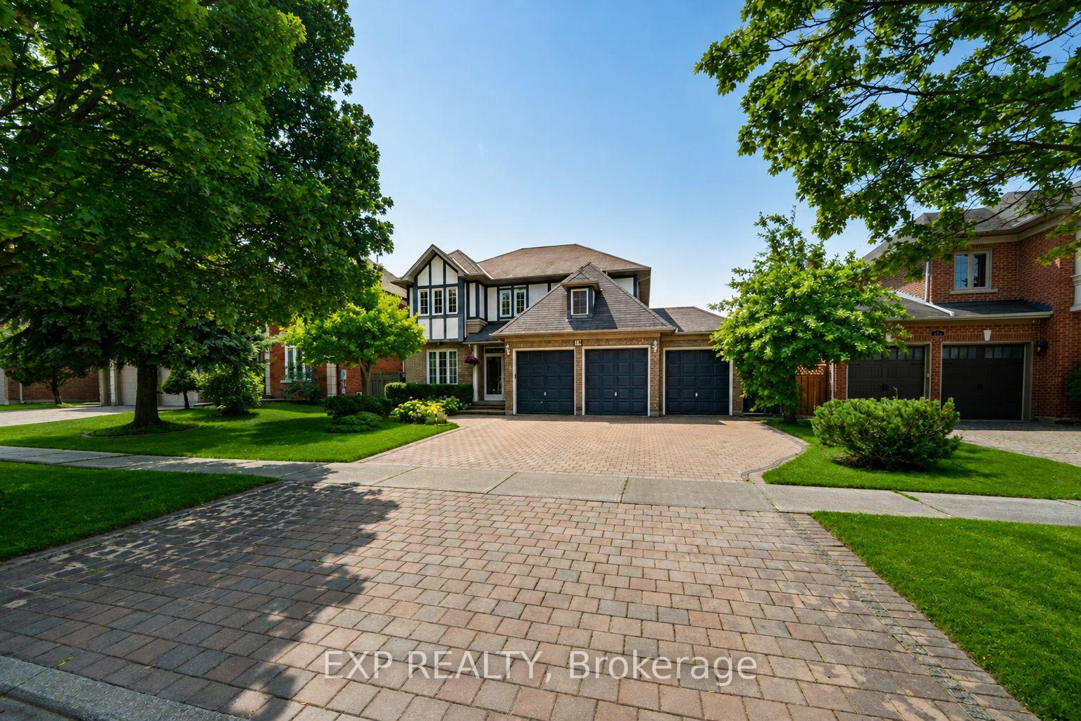 Photo 9 of 19 Springbrook Drive, Richmond Hill, Langstaff — HOMEH