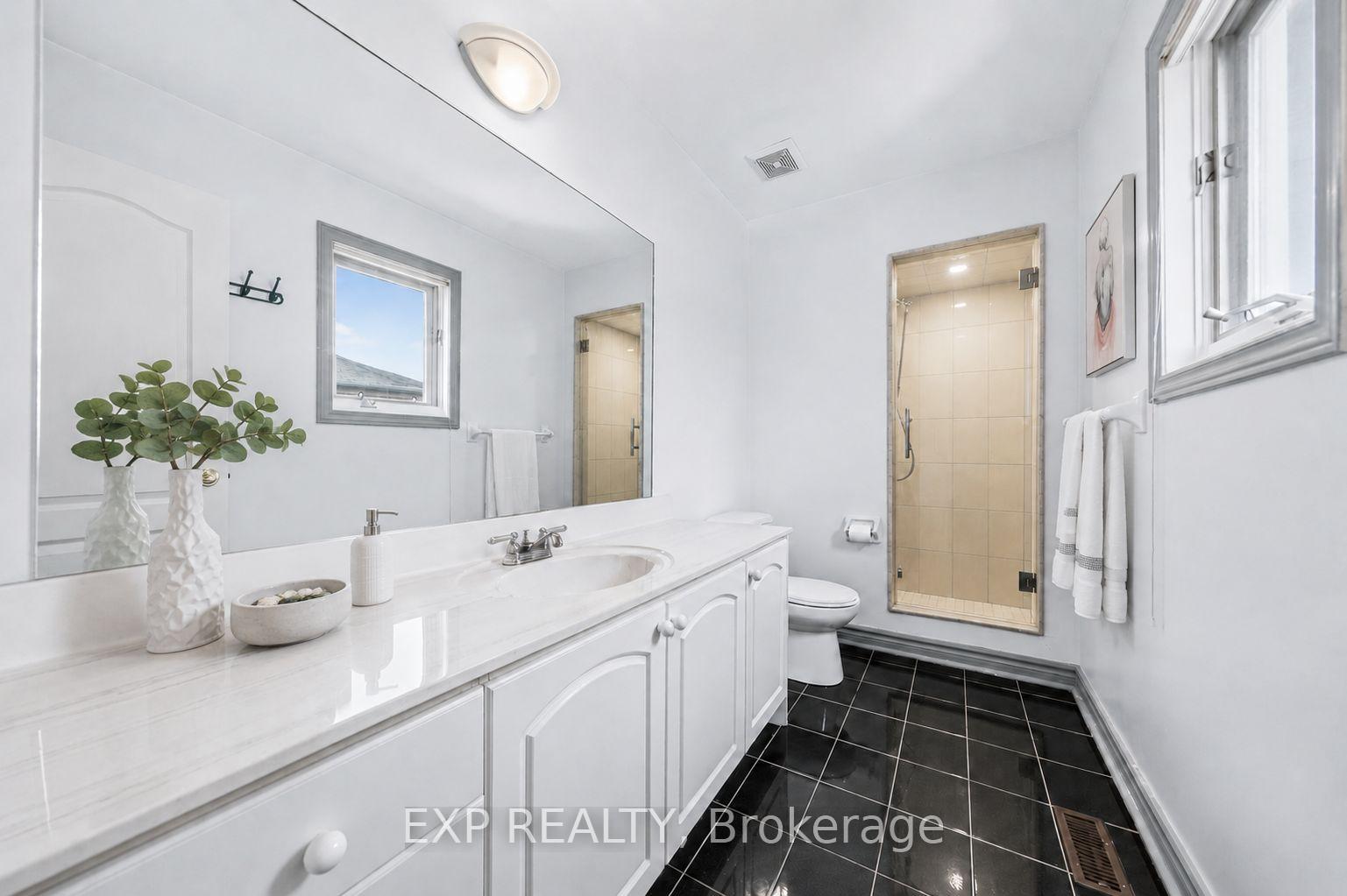 Photo 45 of 19 Springbrook Drive, Richmond Hill, Langstaff — HOMEH