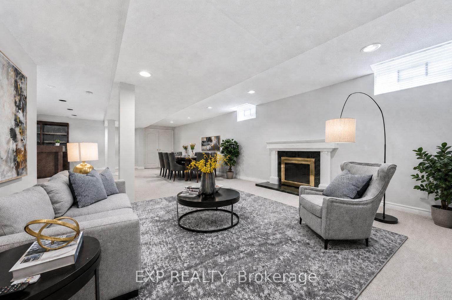 Photo 55 of 19 Springbrook Drive, Richmond Hill, Langstaff — HOMEH