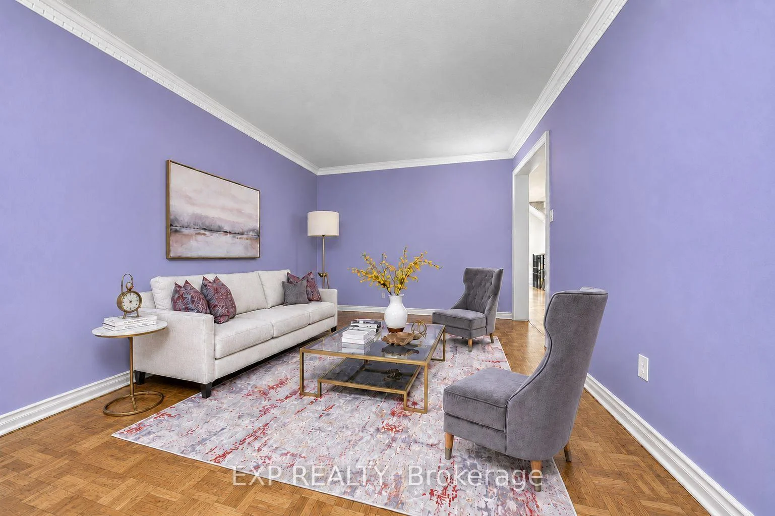 Photo 12 of 19 Springbrook Drive, Richmond Hill, Langstaff — HOMEH