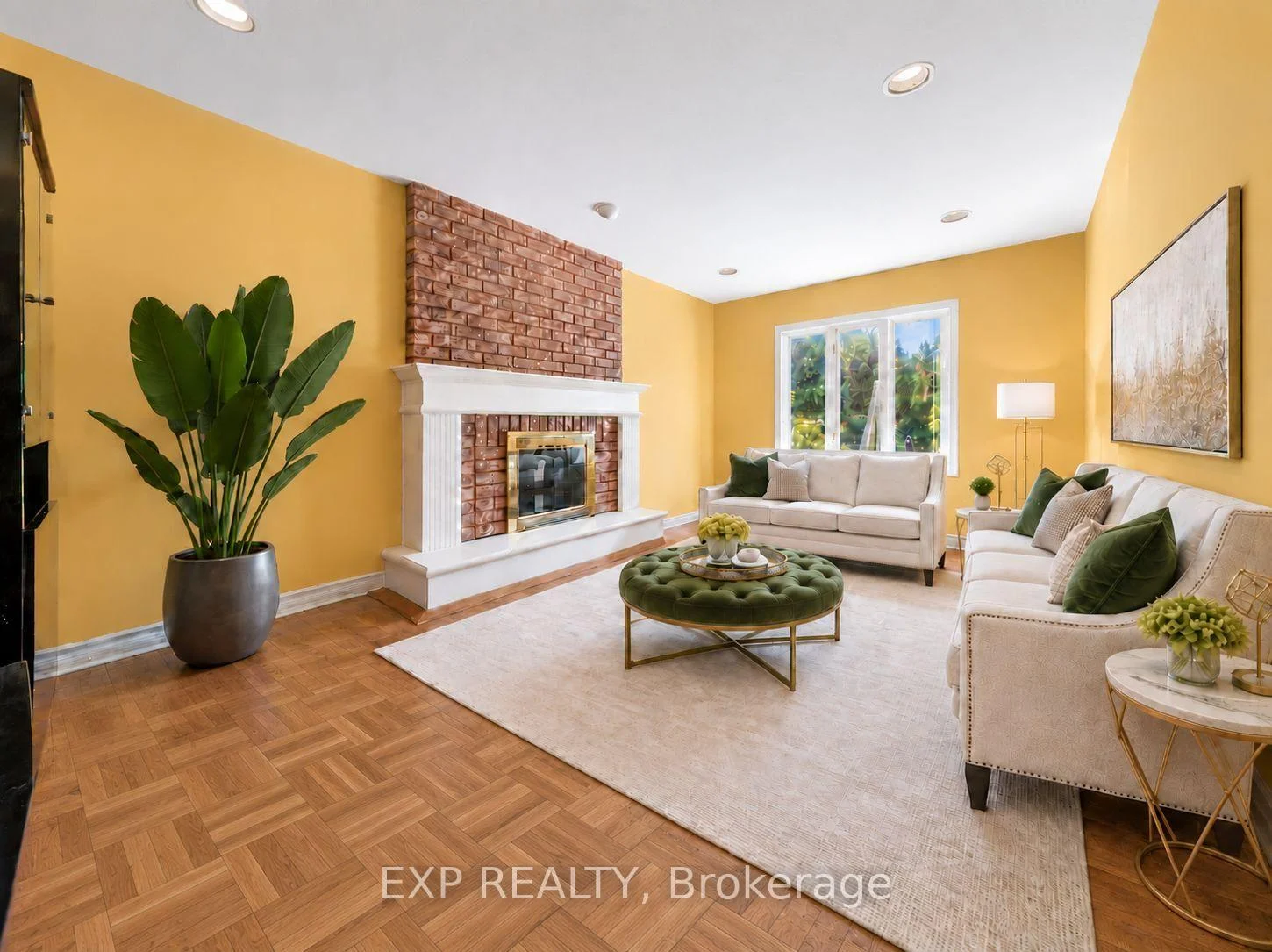 Photo 20 of 19 Springbrook Drive, Richmond Hill, Langstaff — HOMEH