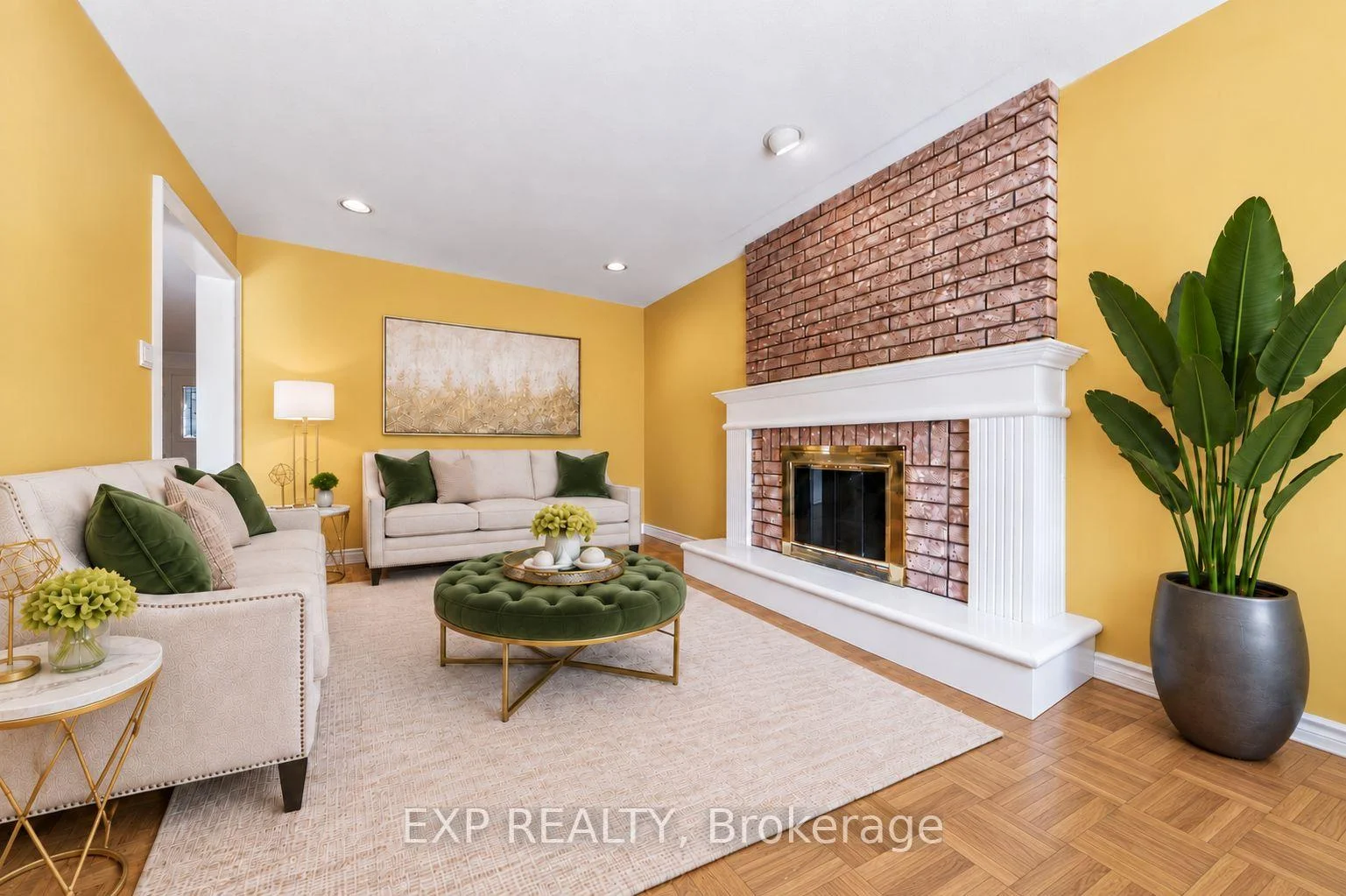 Photo 22 of 19 Springbrook Drive, Richmond Hill, Langstaff — HOMEH