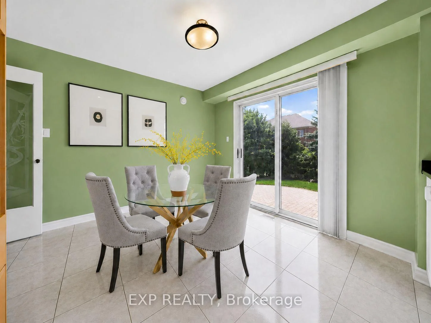 Photo 26 of 19 Springbrook Drive, Richmond Hill, Langstaff — HOMEH