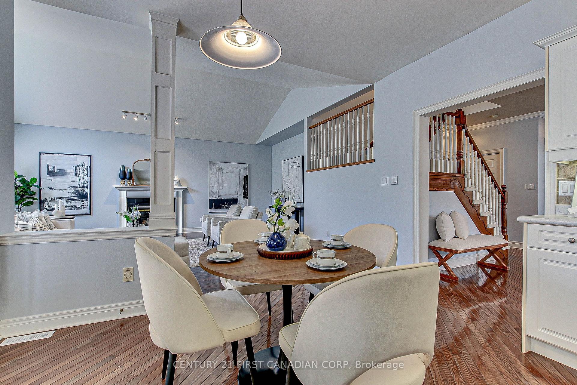 Photo 16 of 322 Chambers Place, London, North B — HOMEH